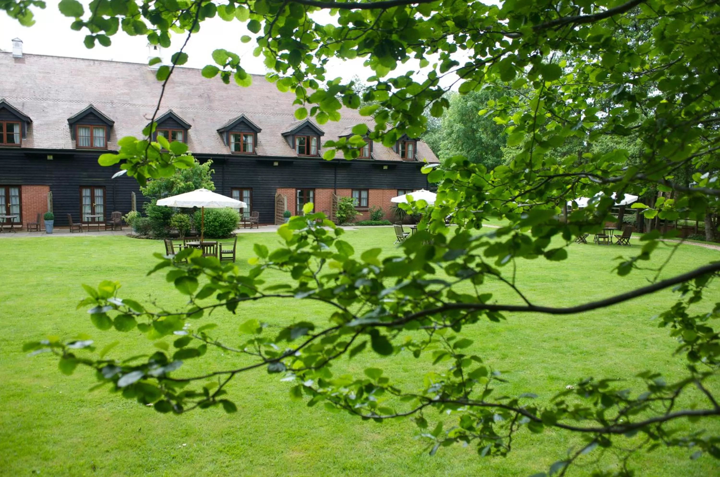 Facade/entrance in Ellington Lodge at The Concorde