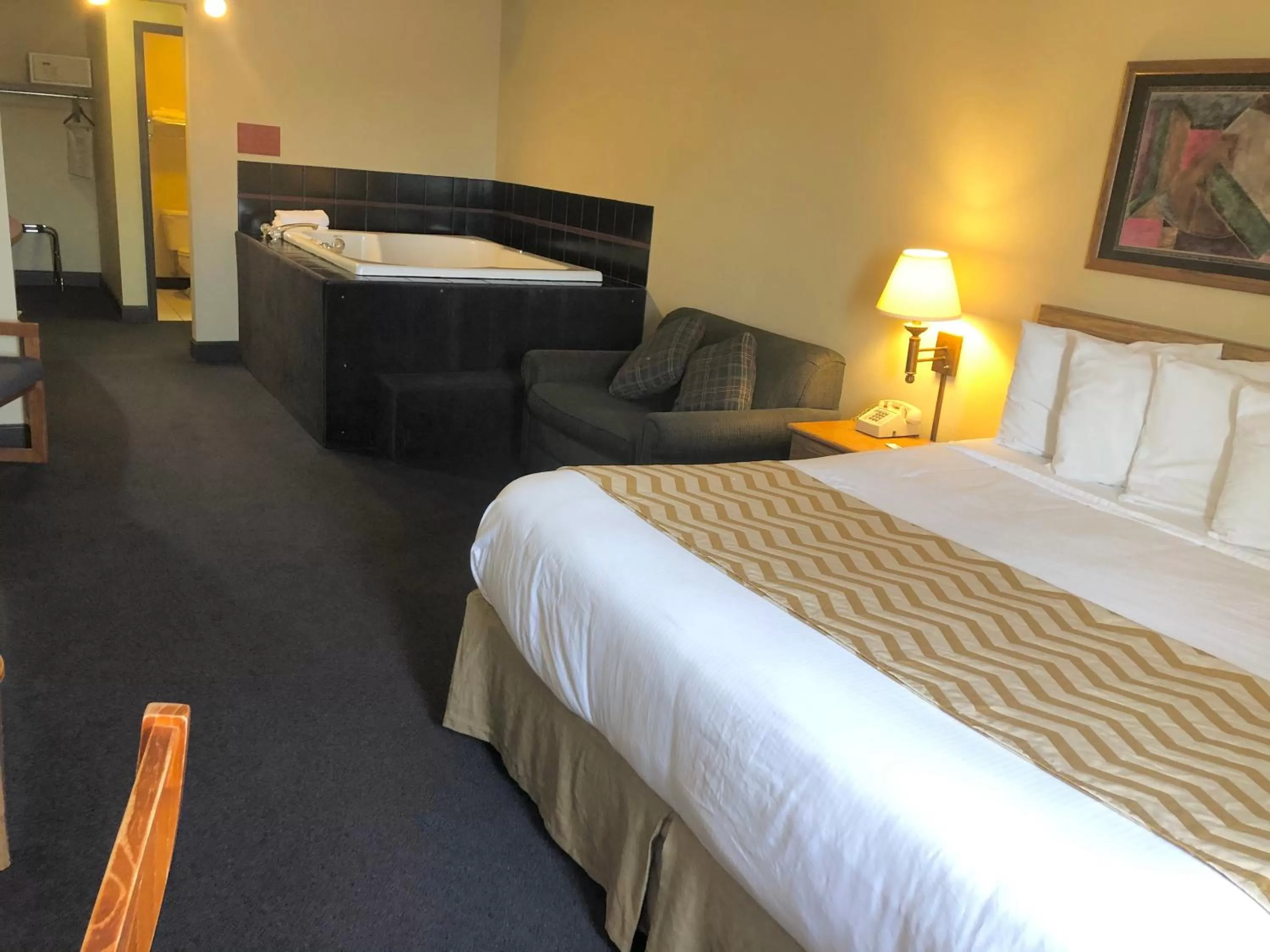 Bed in Travelodge by Wyndham Grand Island