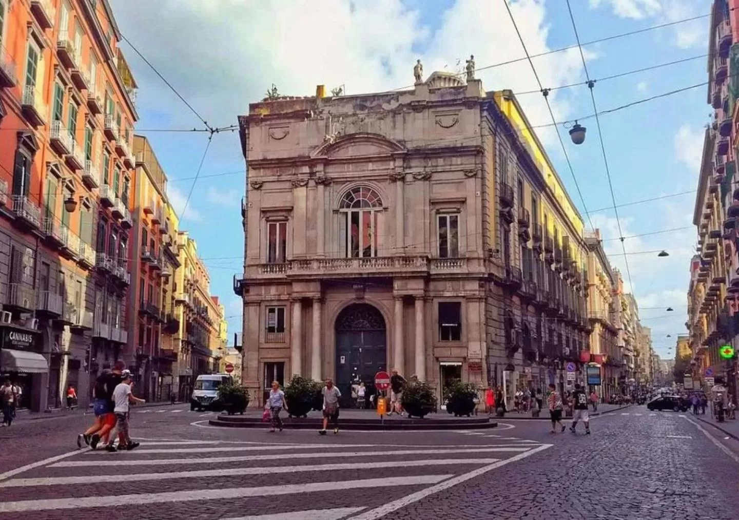 Nearby landmark in casa interattiva Naples'Secrets
