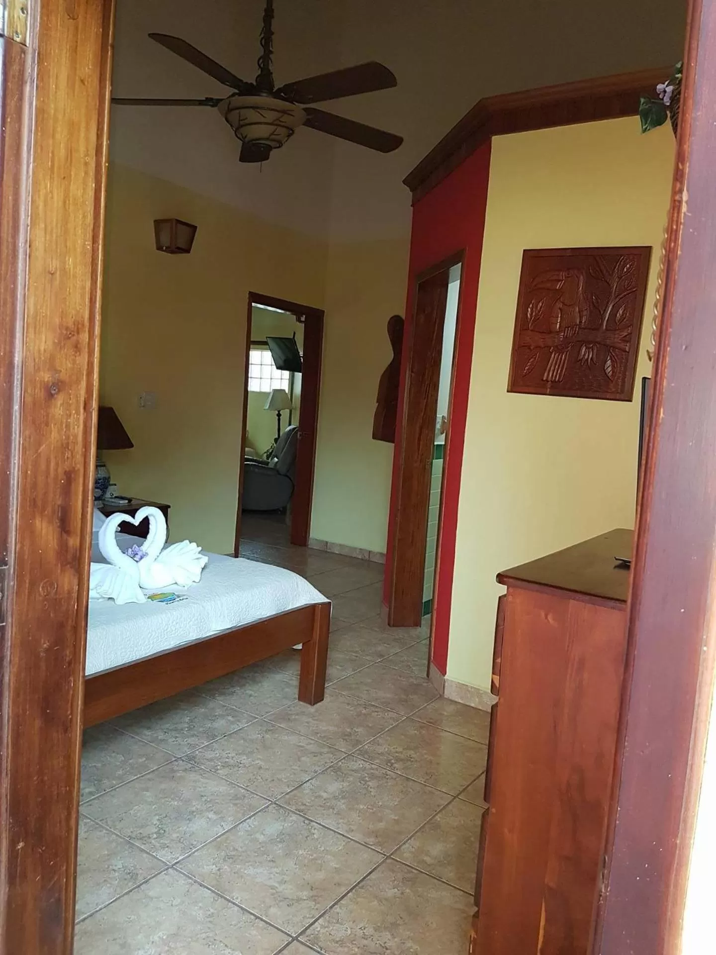 Bedroom, Bed in Alan's Paradise Hotel