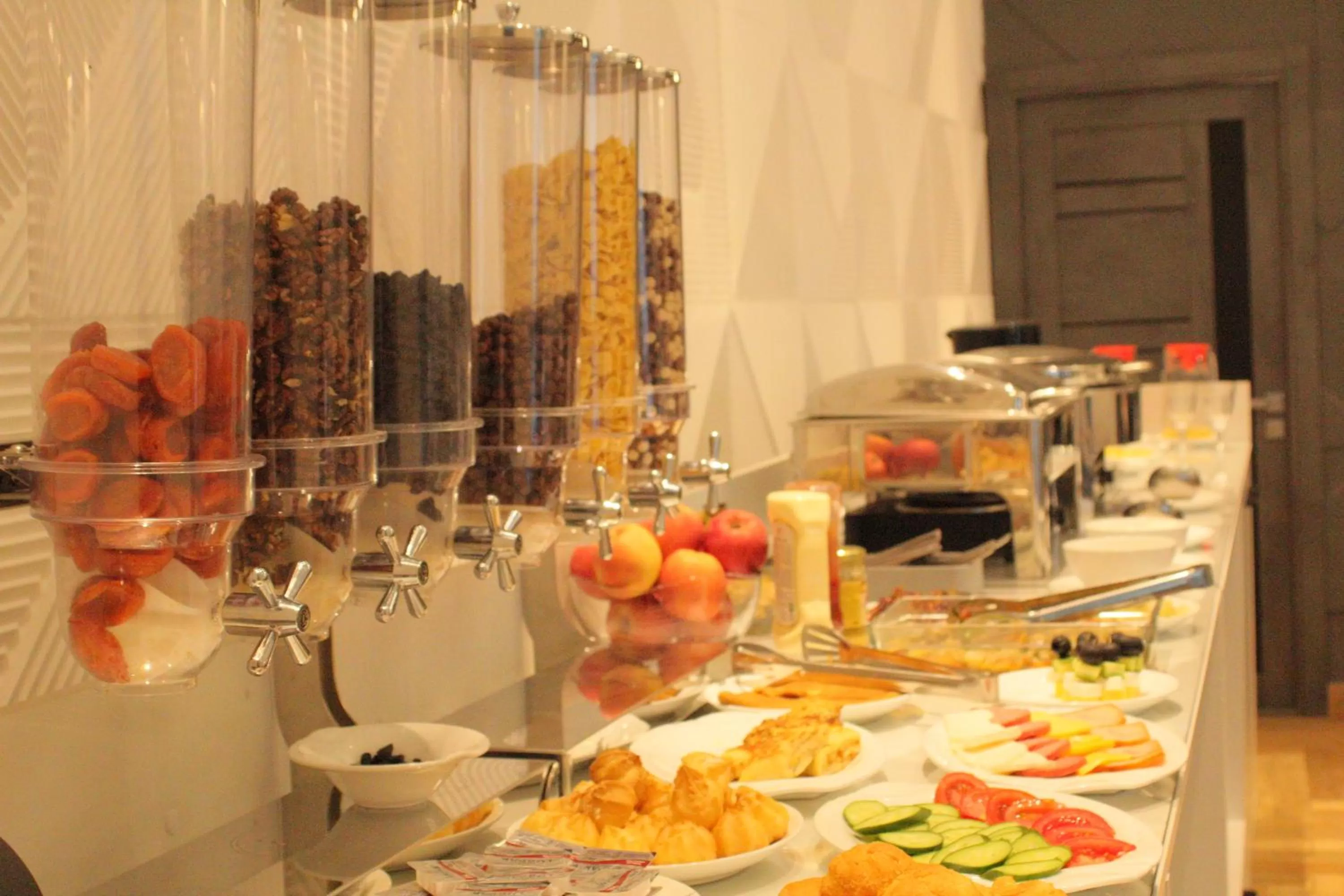 Restaurant/places to eat in City Centre Hotel