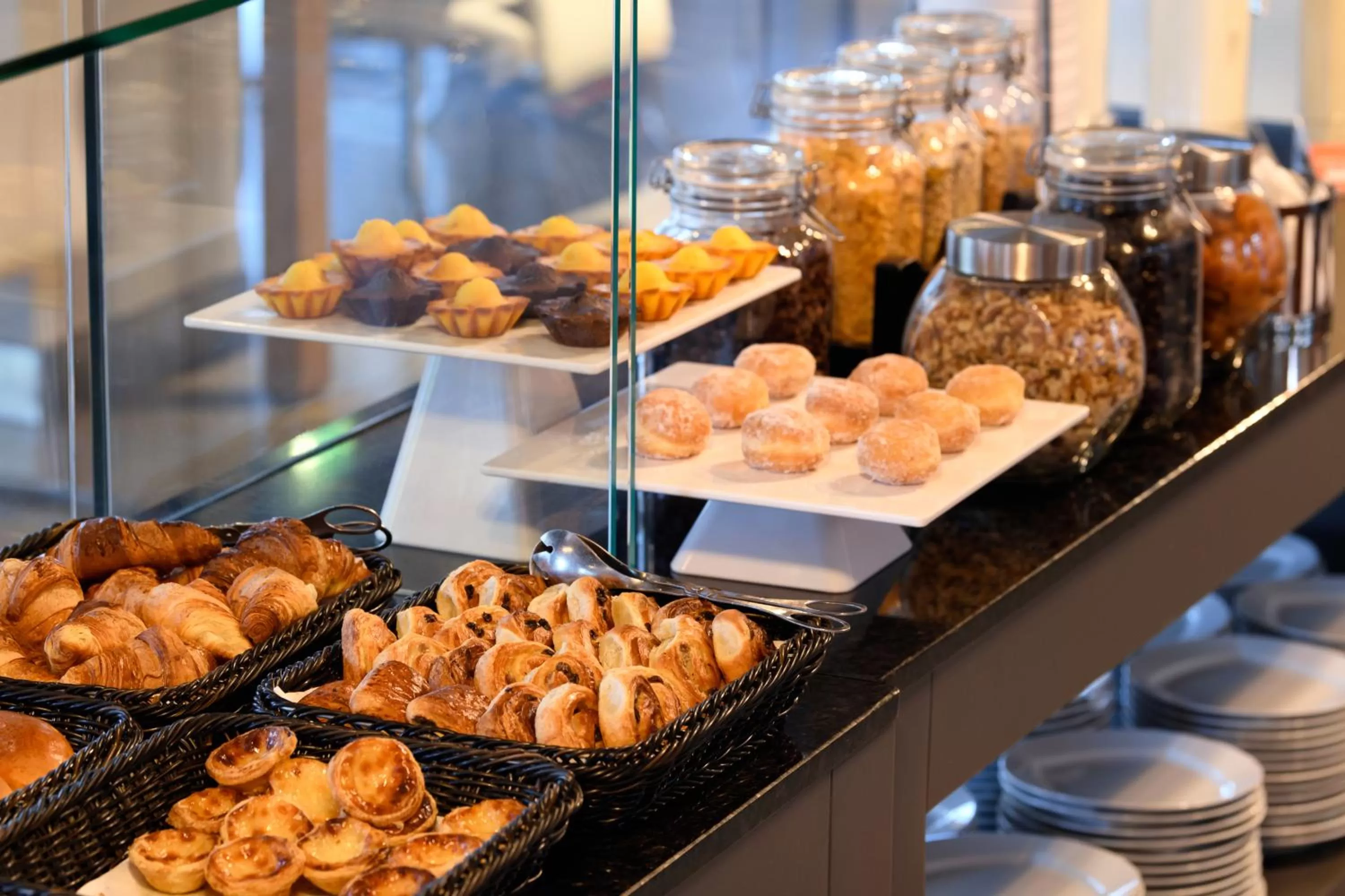 Breakfast in Star inn Lisbon Airport