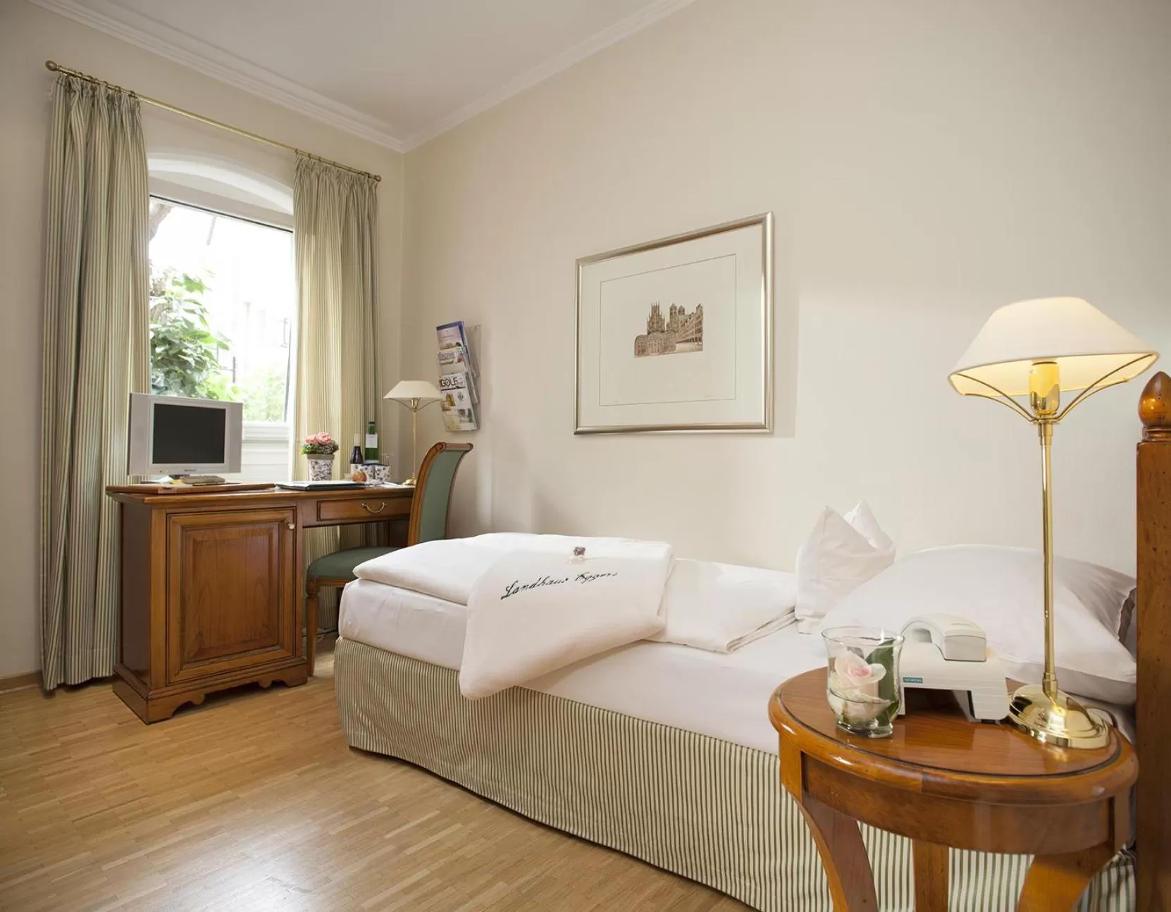 Photo of the whole room, Bed in Landhaus Eggert