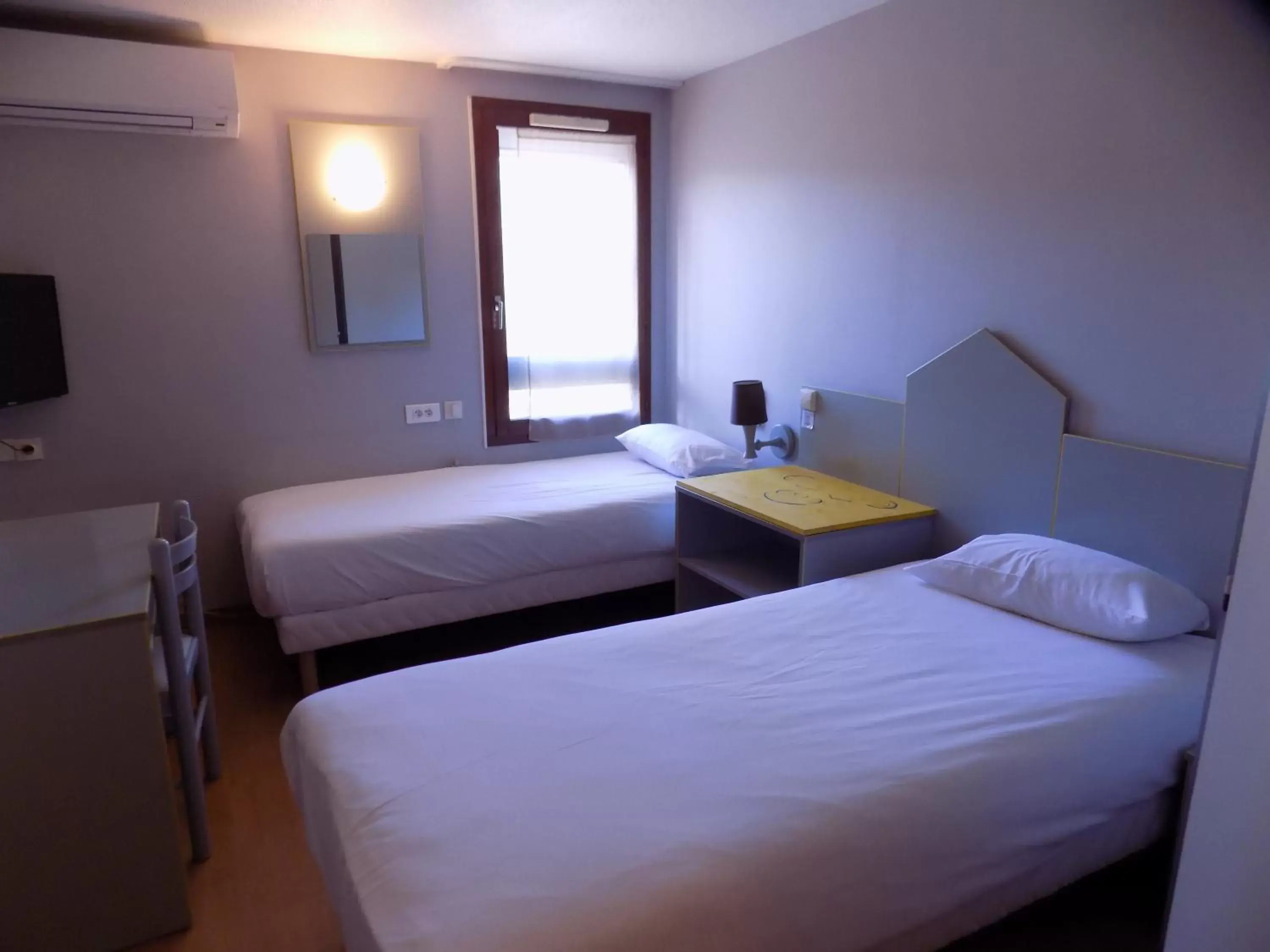 Comfort Quadruple Room in NESTOR HOTEL GAP et Restaurant Comfort Quadruple Room in NESTOR HOTEL GAP et Restaurant