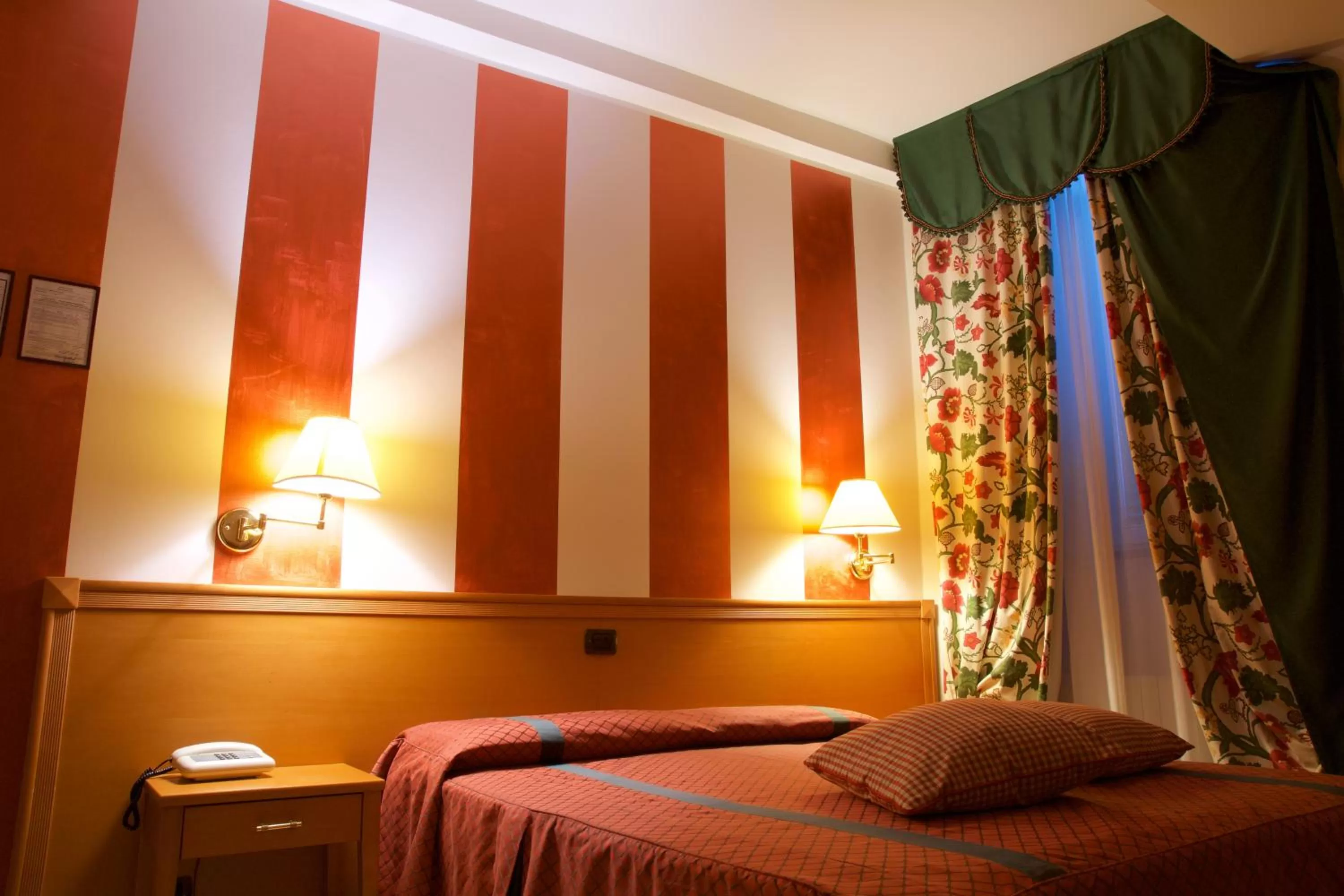 Bed in Hotel La Luna