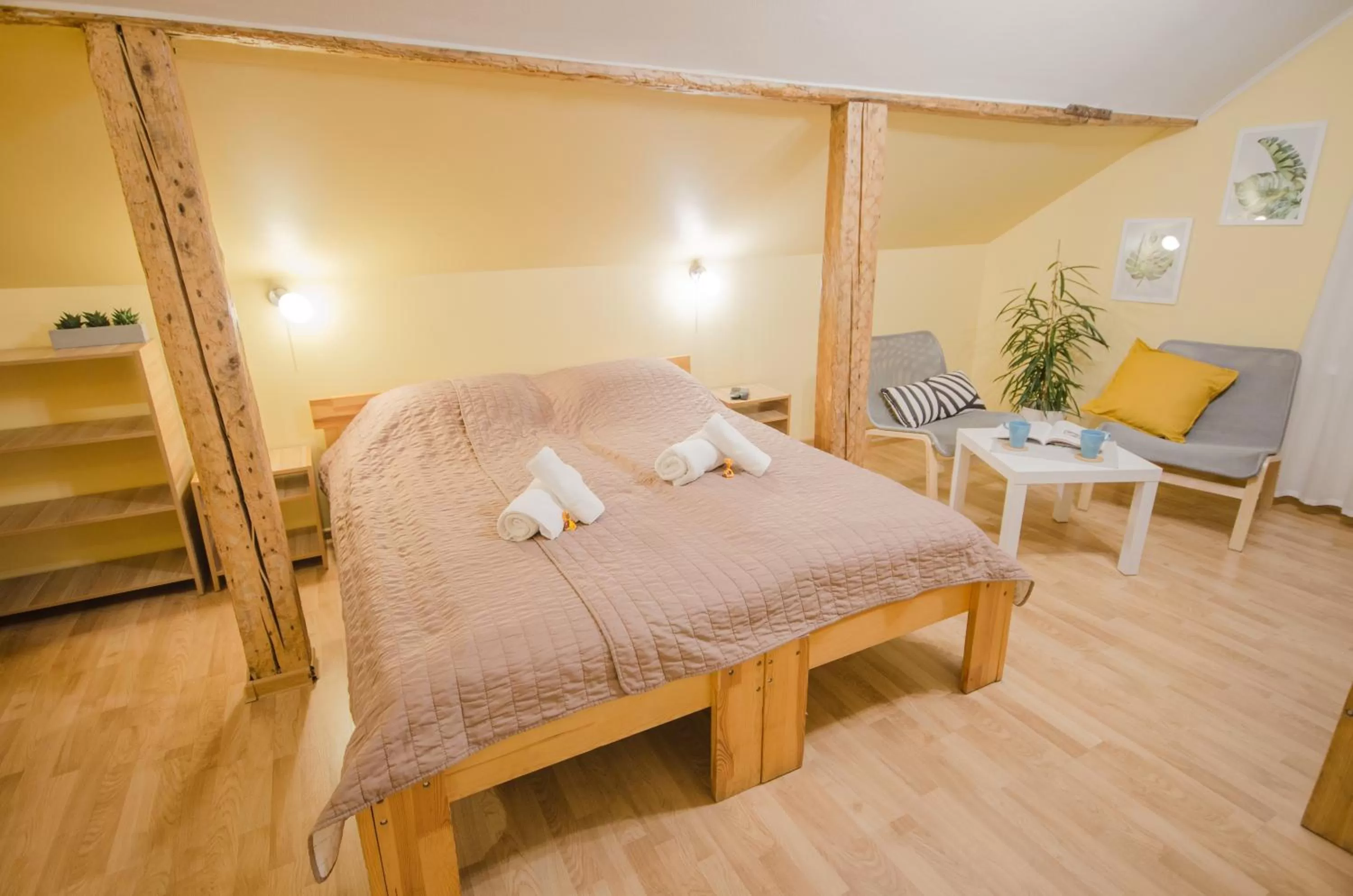 Bedroom, Bed in Veldzes Nams