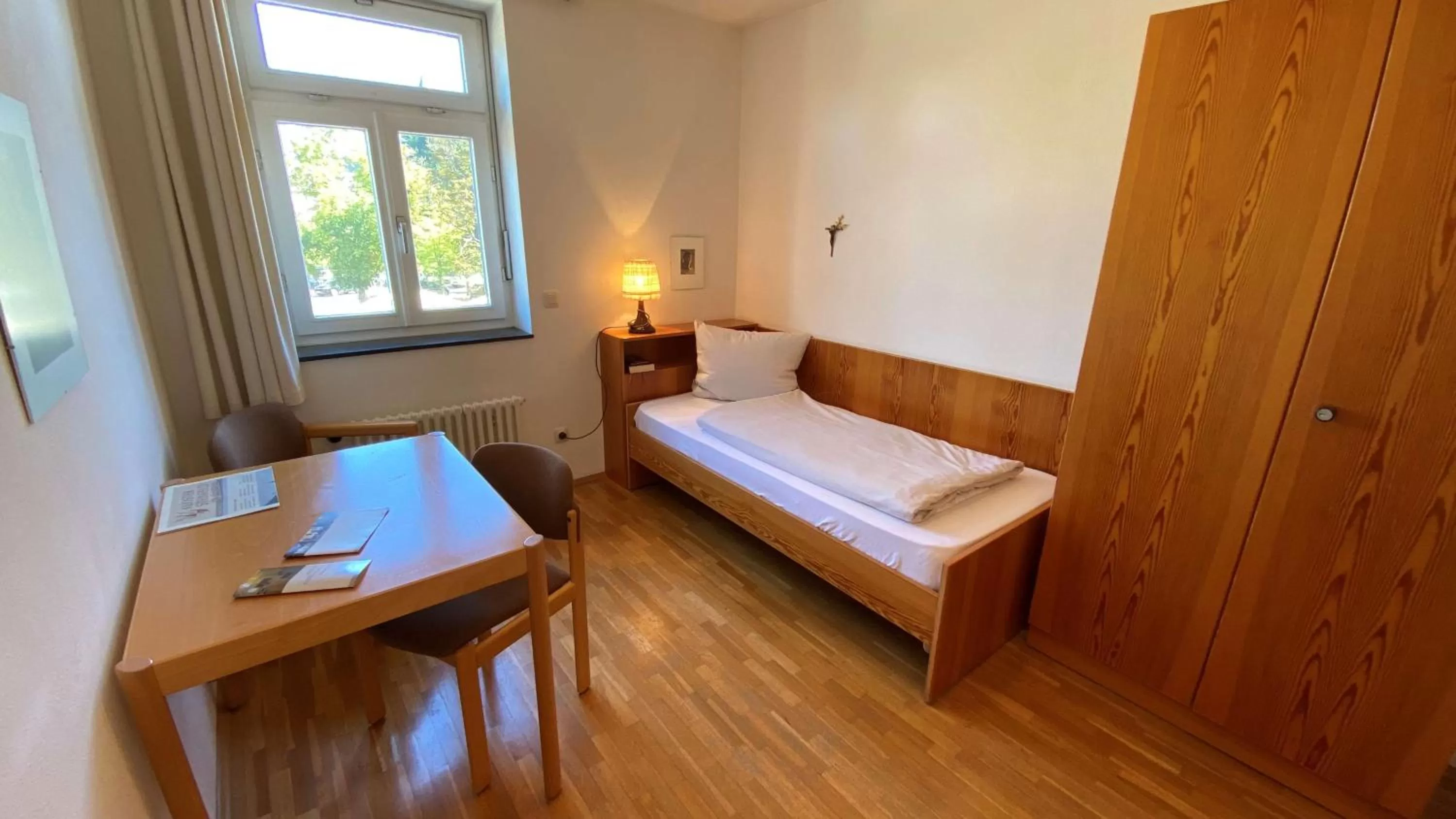 Bedroom, Bed in Kloster Steinfeld Gästehaus