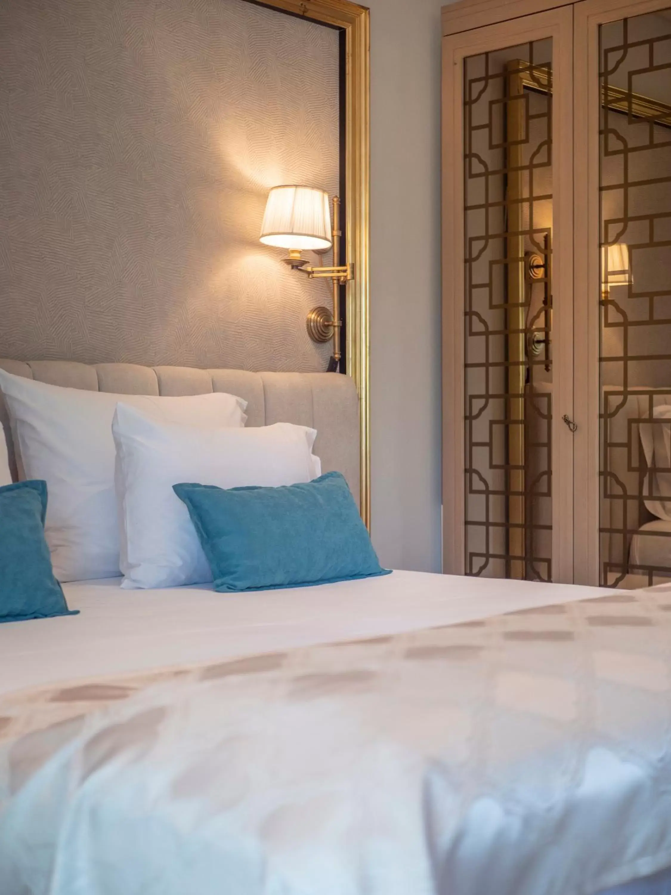 Deluxe King Room in Apartments PERLA Budva Deluxe King Room in Apartments PERLA Budva