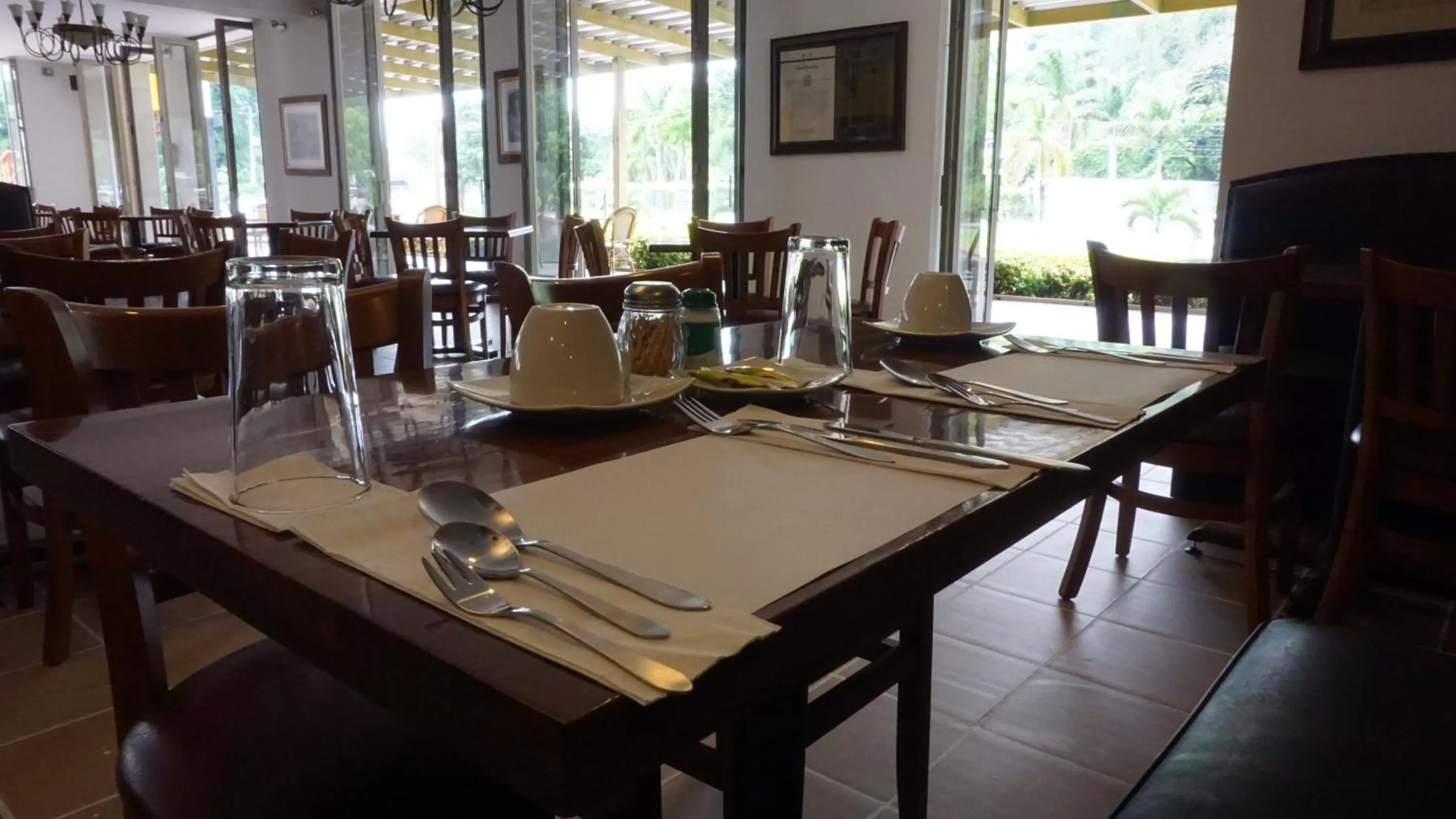 Restaurant/places to eat in Hotel Ventura