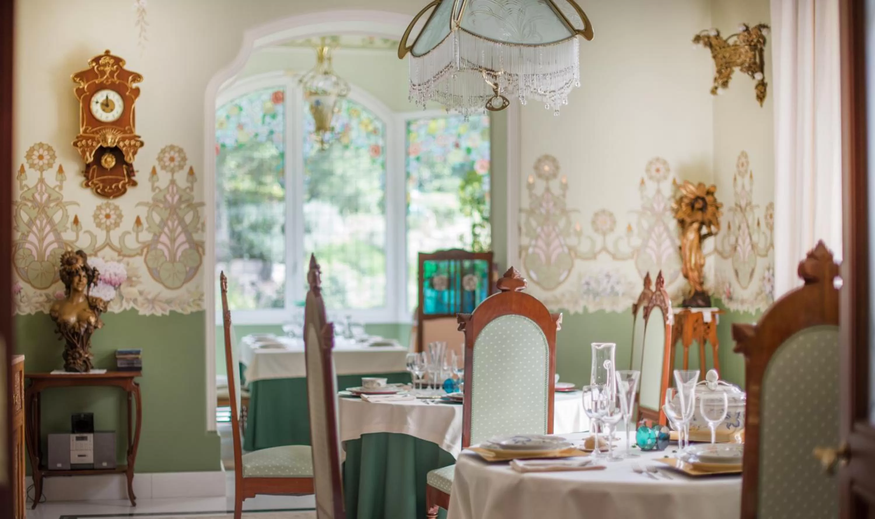 Restaurant/places to eat in Hotel Boutique Edelweiss La Garriga