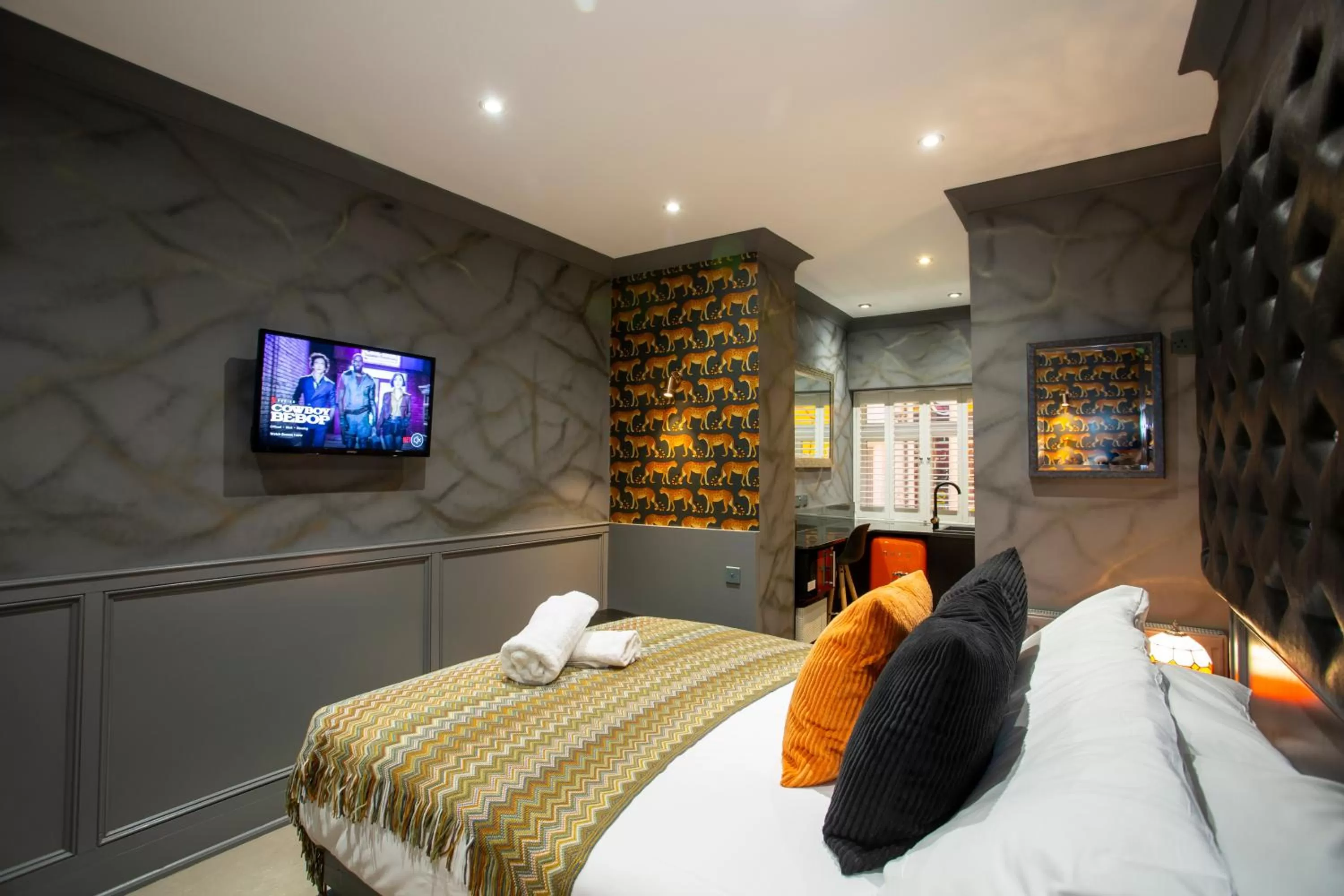 TV and multimedia, Bed in The Rokxy Townhouses & Residences - Kings Cross