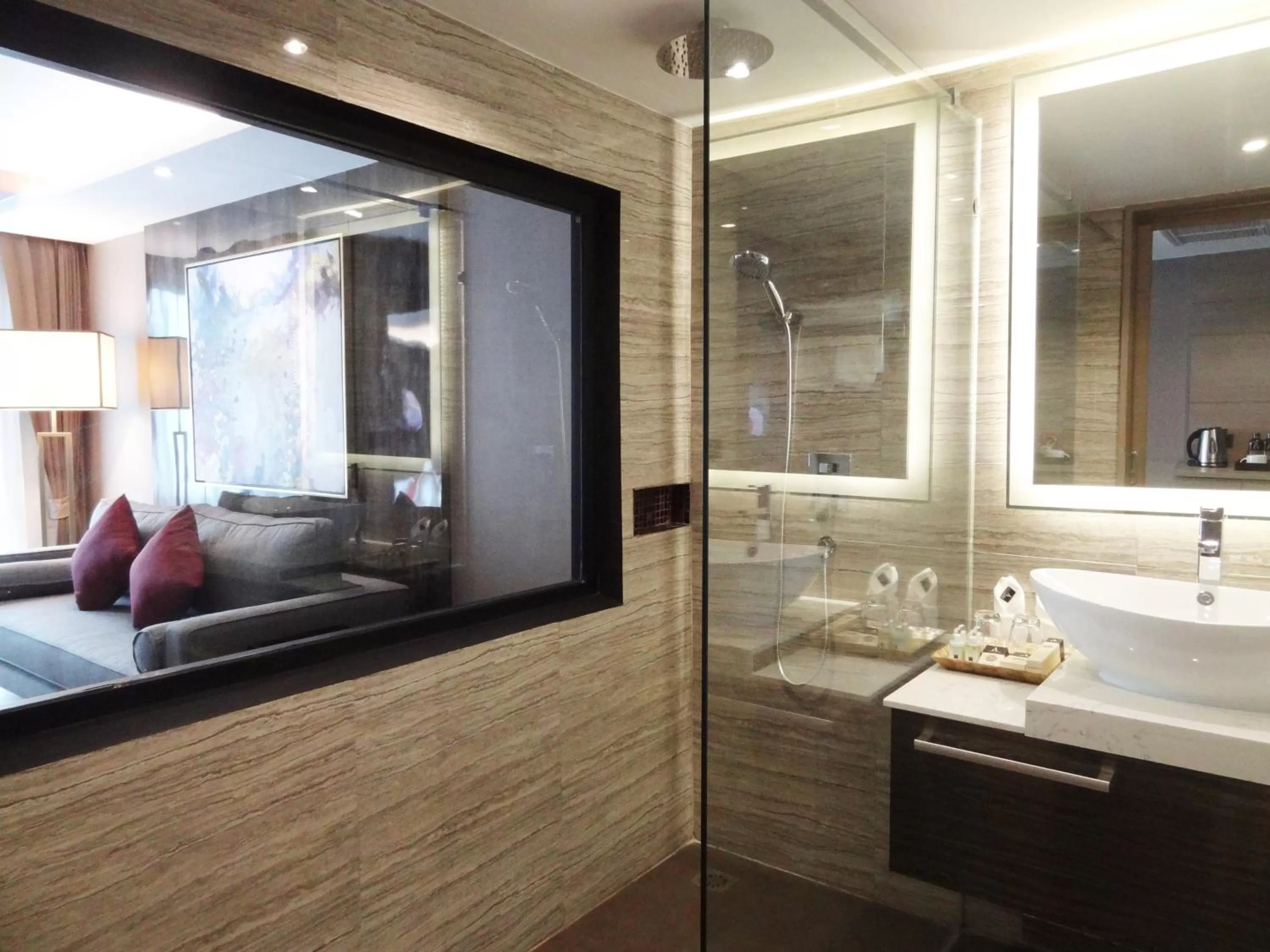 Bathroom in Arte Hotel - SHA Extra Plus