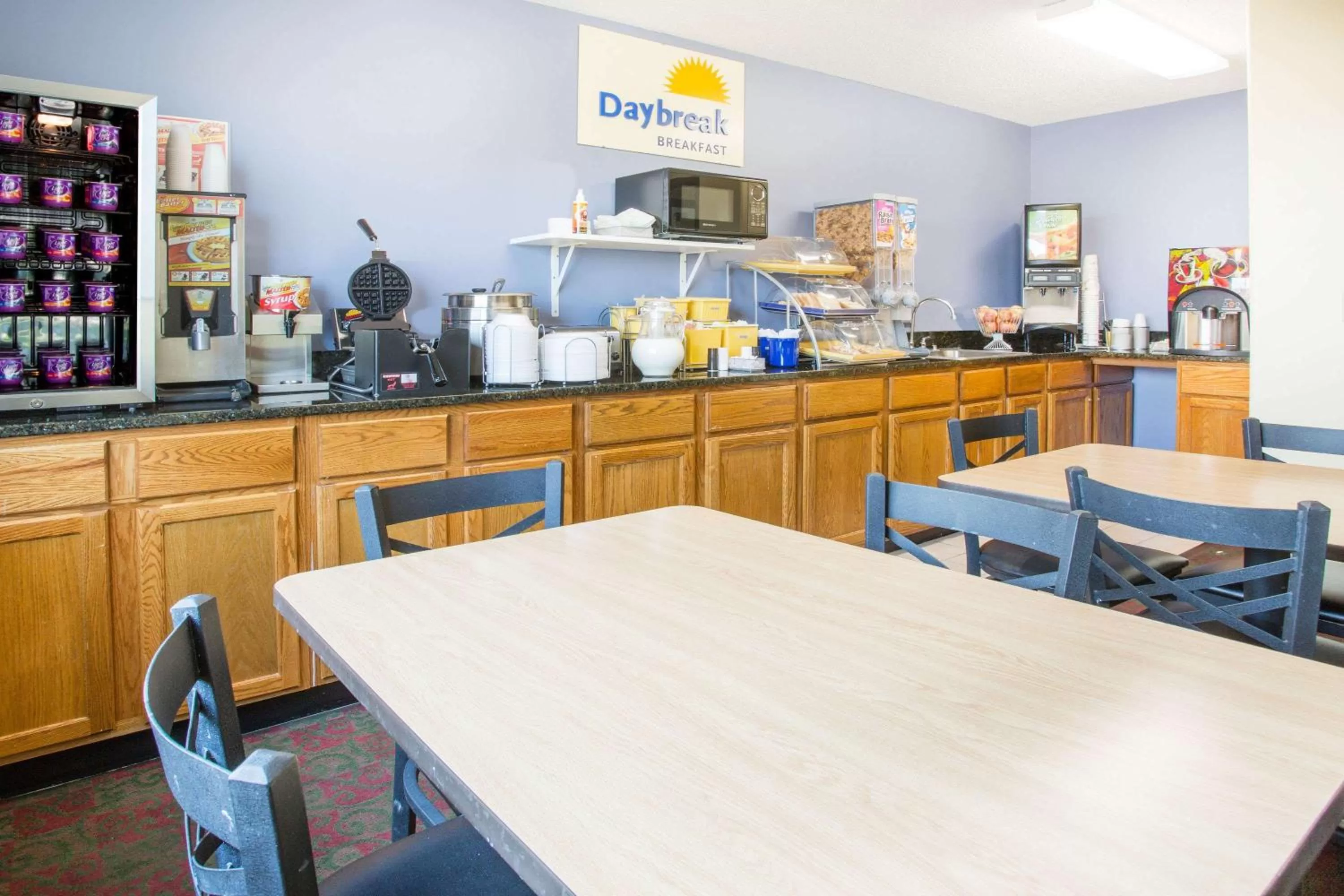 Restaurant/places to eat in Days Inn by Wyndham Lexington NE