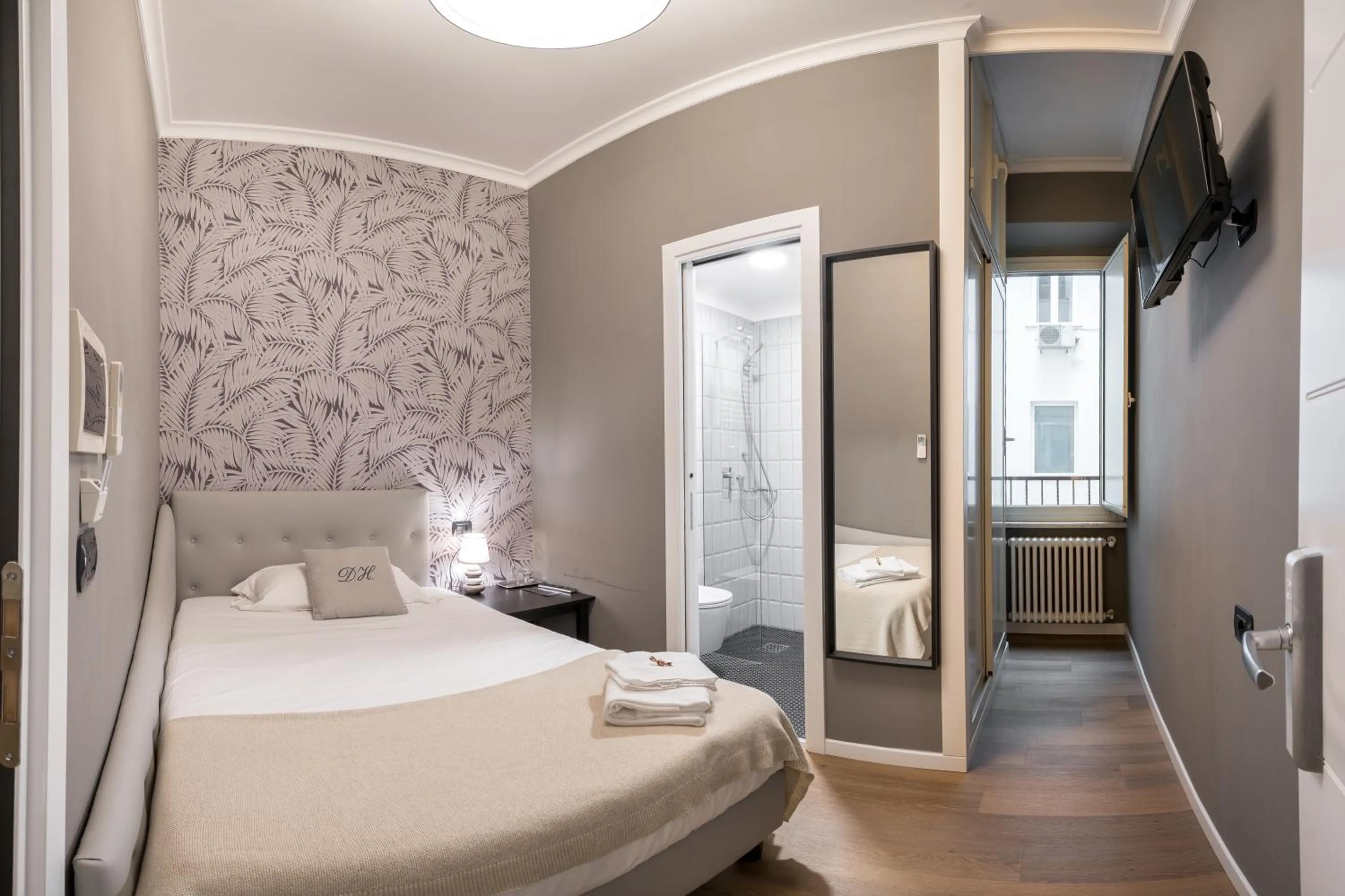 Bedroom, Bed in Deseo Home