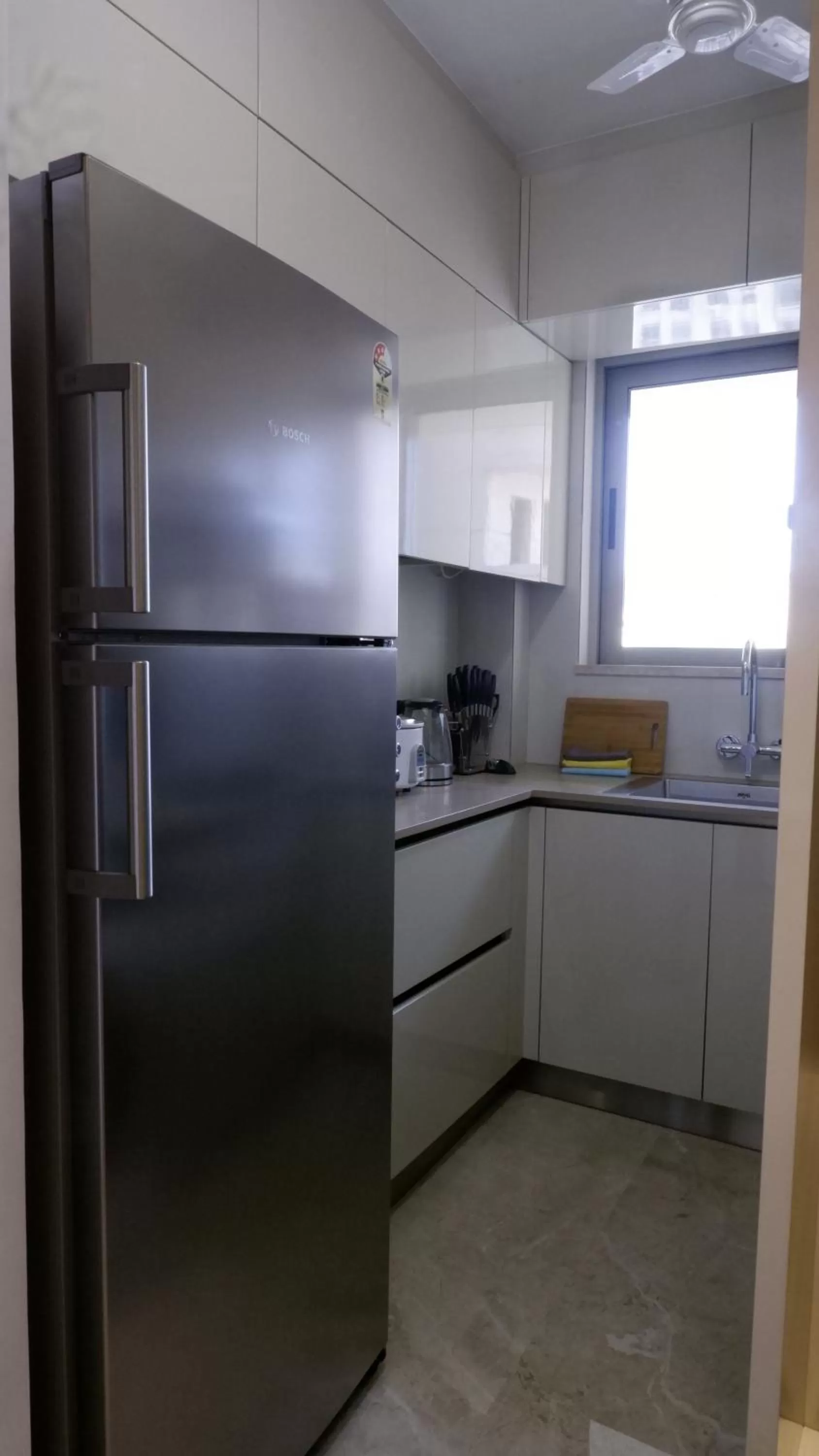 Kitchen or kitchenette in RELOhomes Serviced Apartment