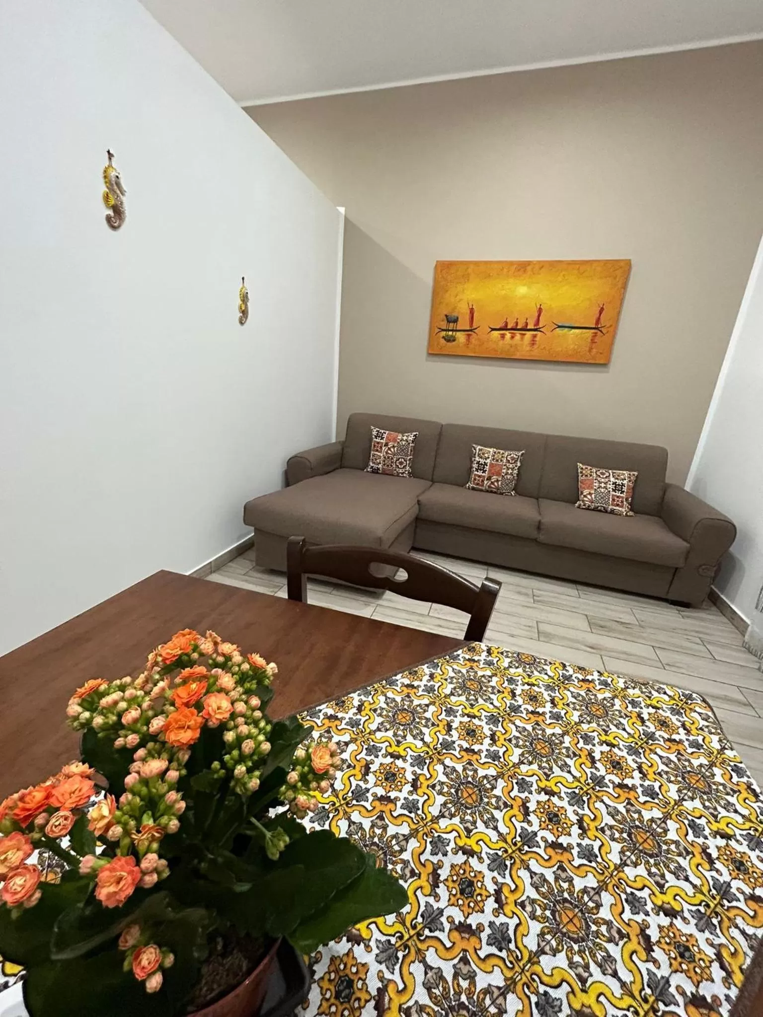 Seating Area in Lucia's Rooms