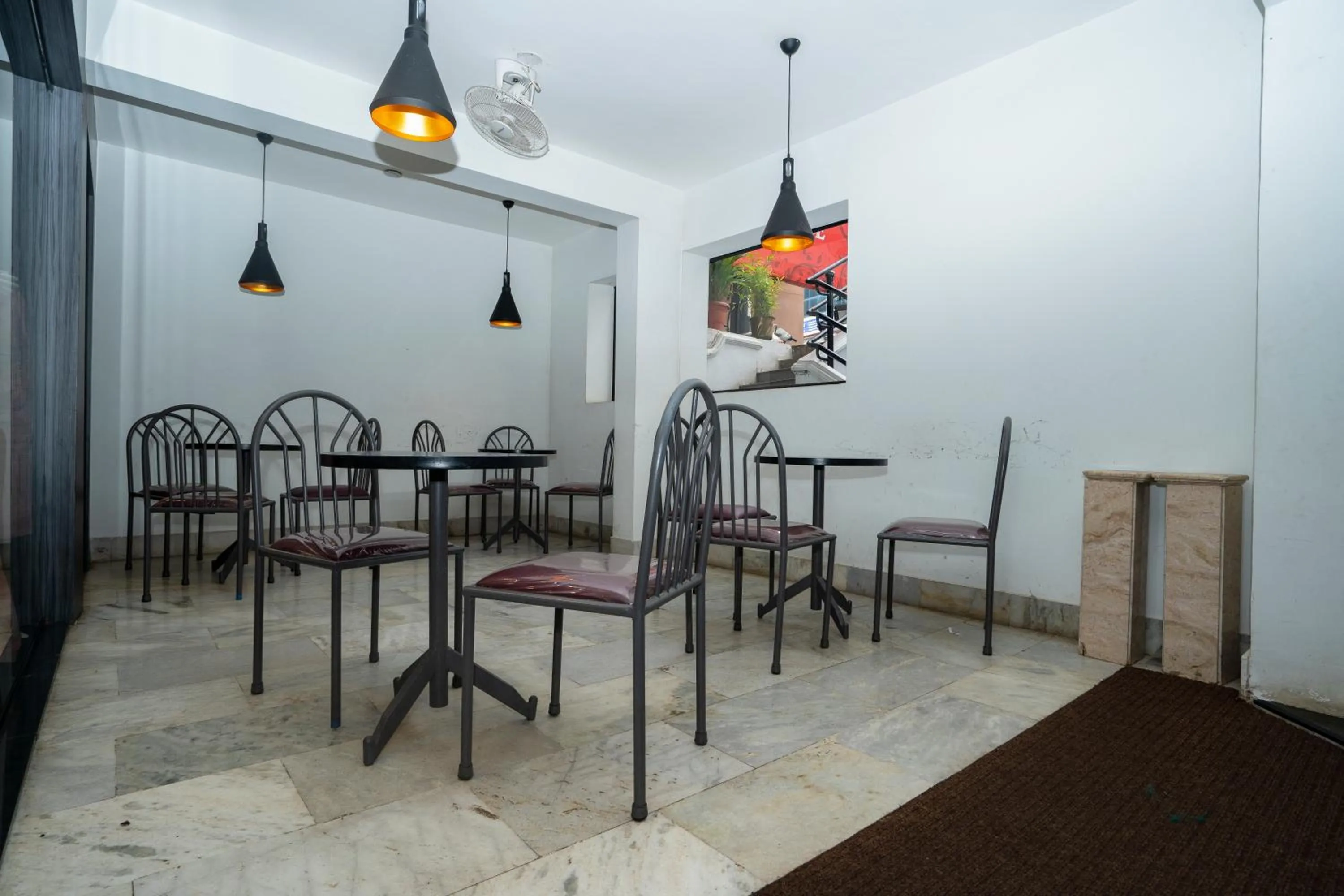 Restaurant/places to eat in Hotel Mangalore International