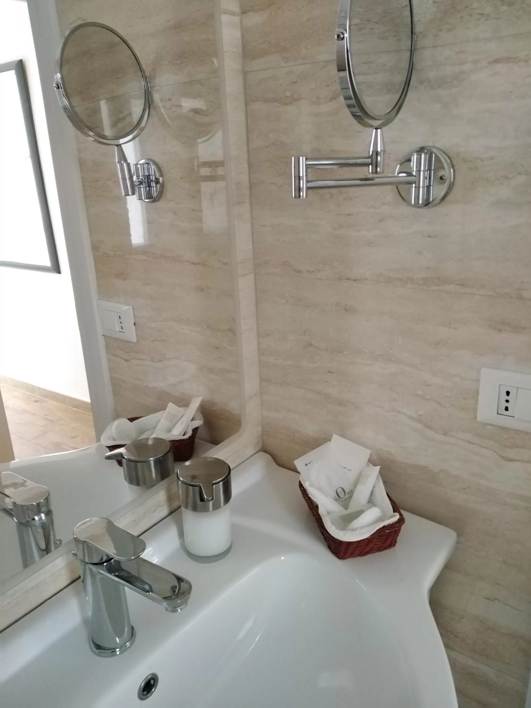 Bathroom in In San Frediano B&B