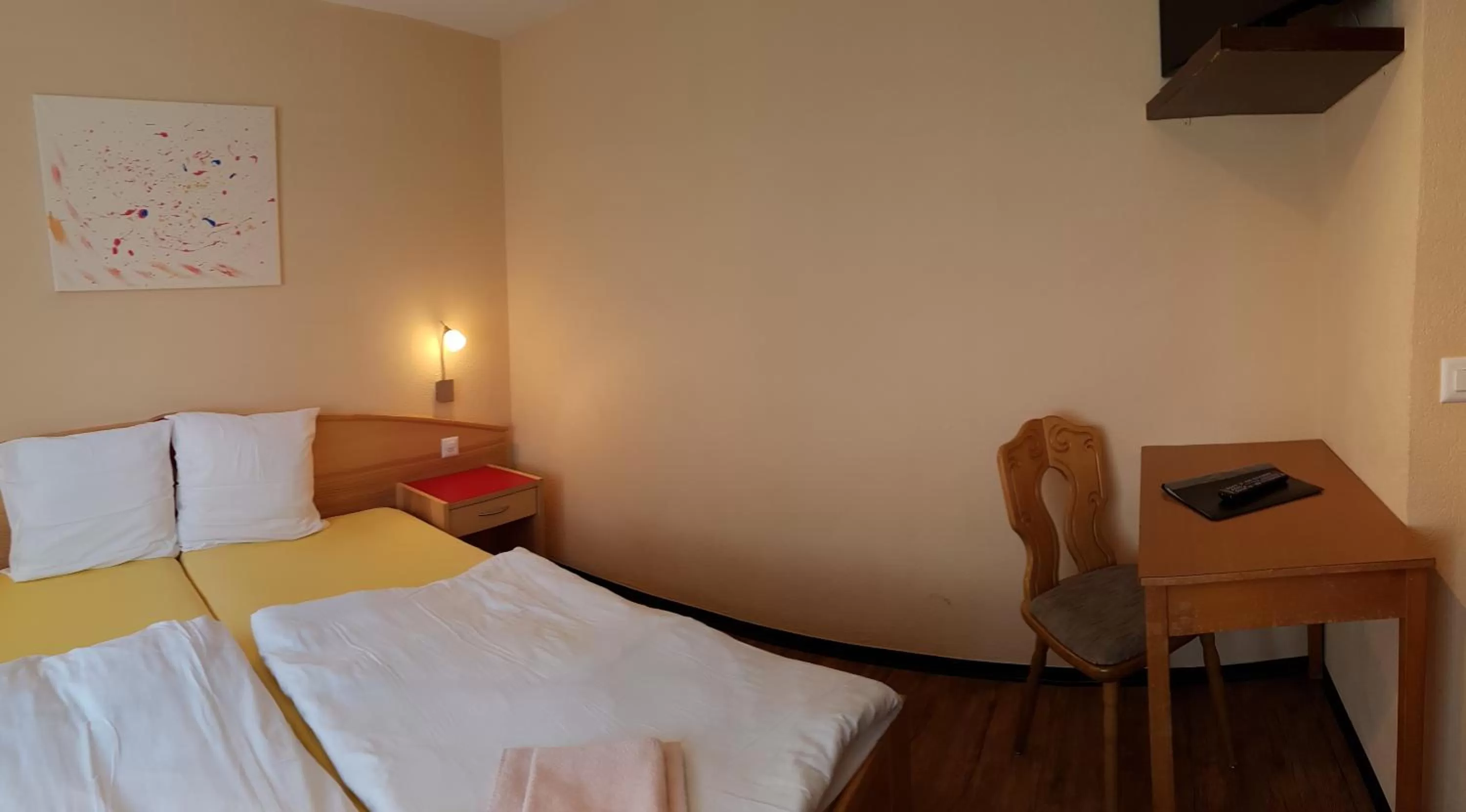 Bed in Hotel Europa Guest House