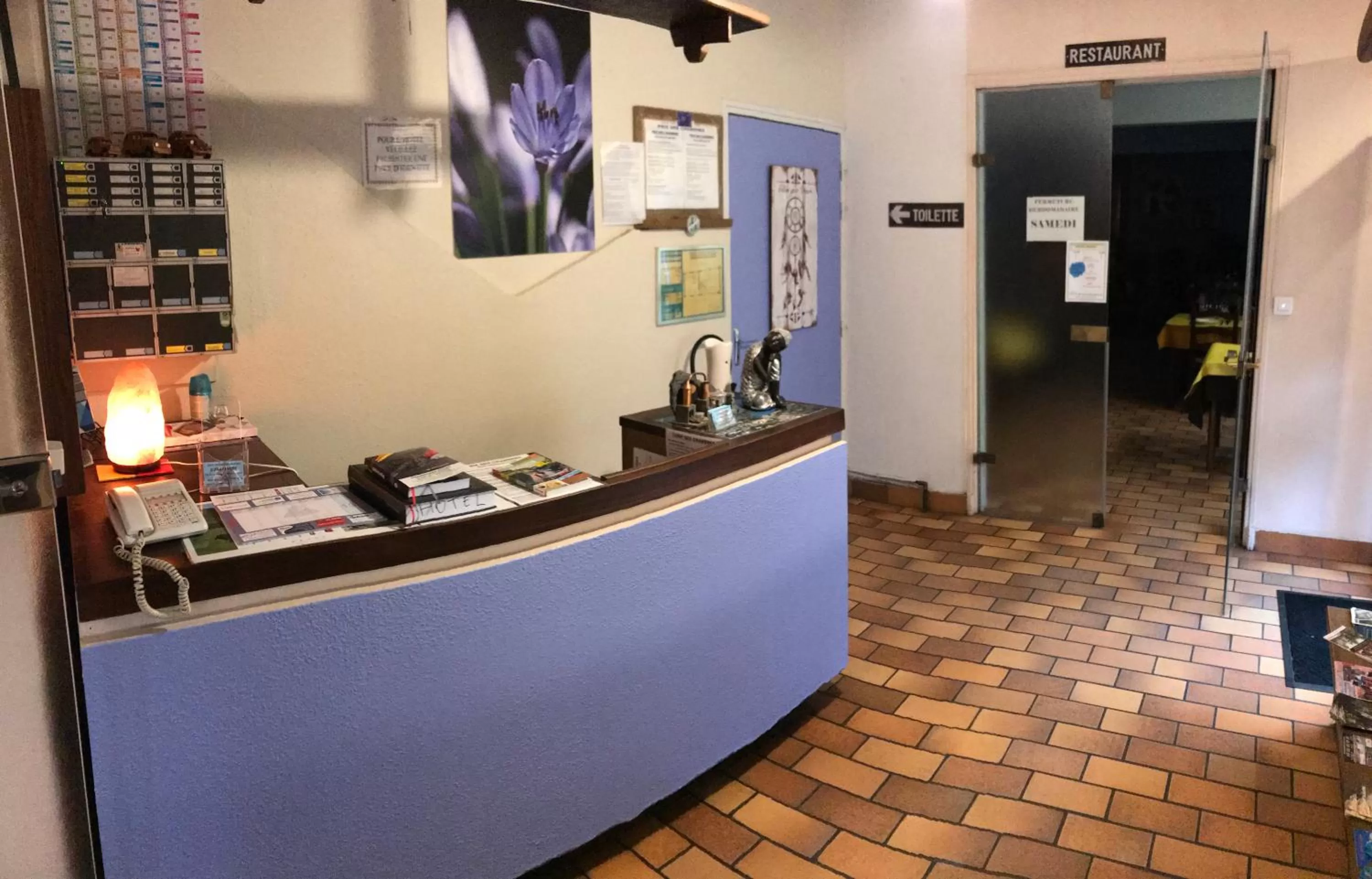 Lobby or reception in Hotel Restaurant L'AGAPANTHE