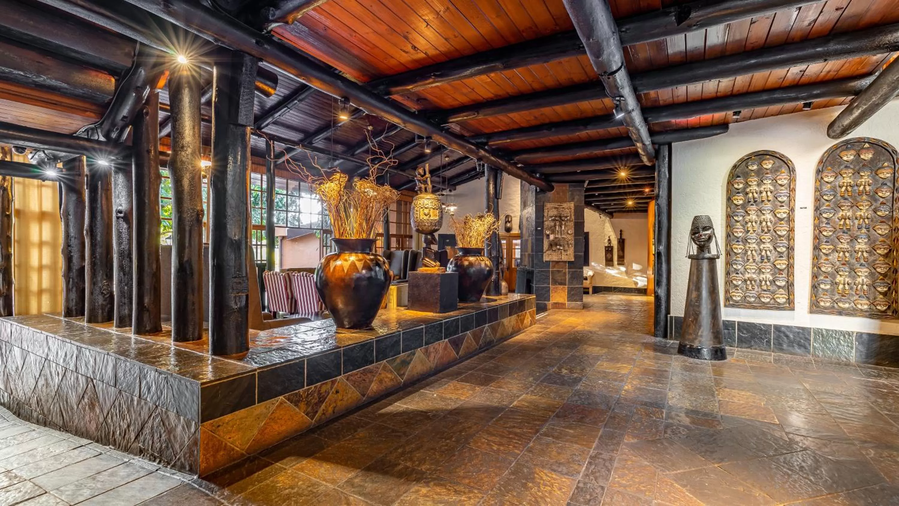 Living room in African Sky Hotels - Pine Lake Inn