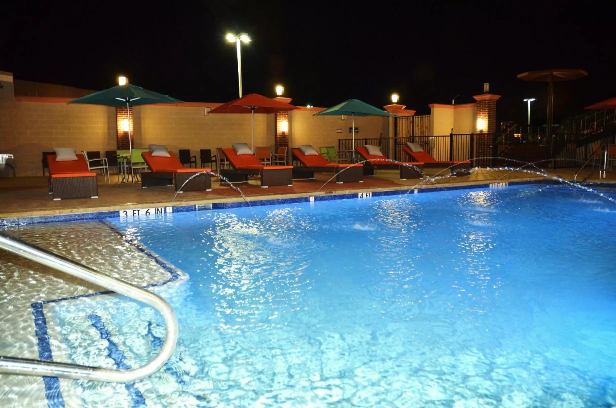 Swimming pool in Lux Hotel & Spa, Trademark Collection by Wyndham