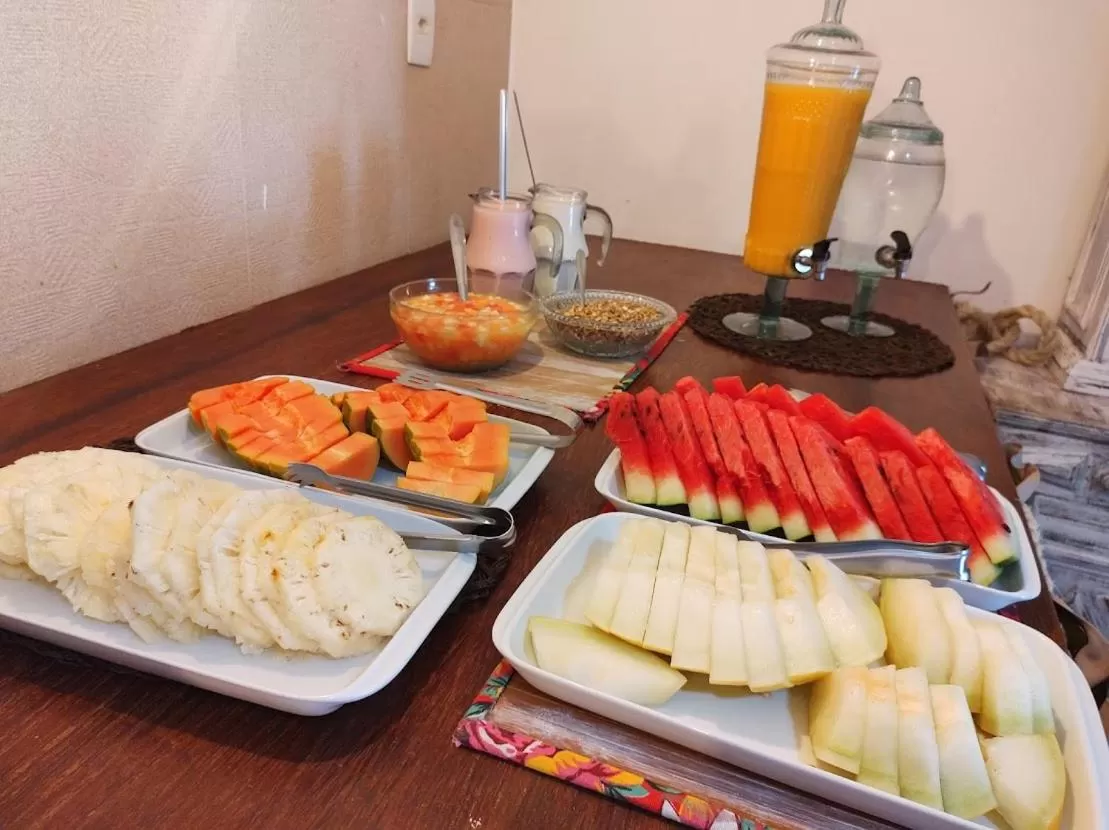 Breakfast in Hibiscos Pousada