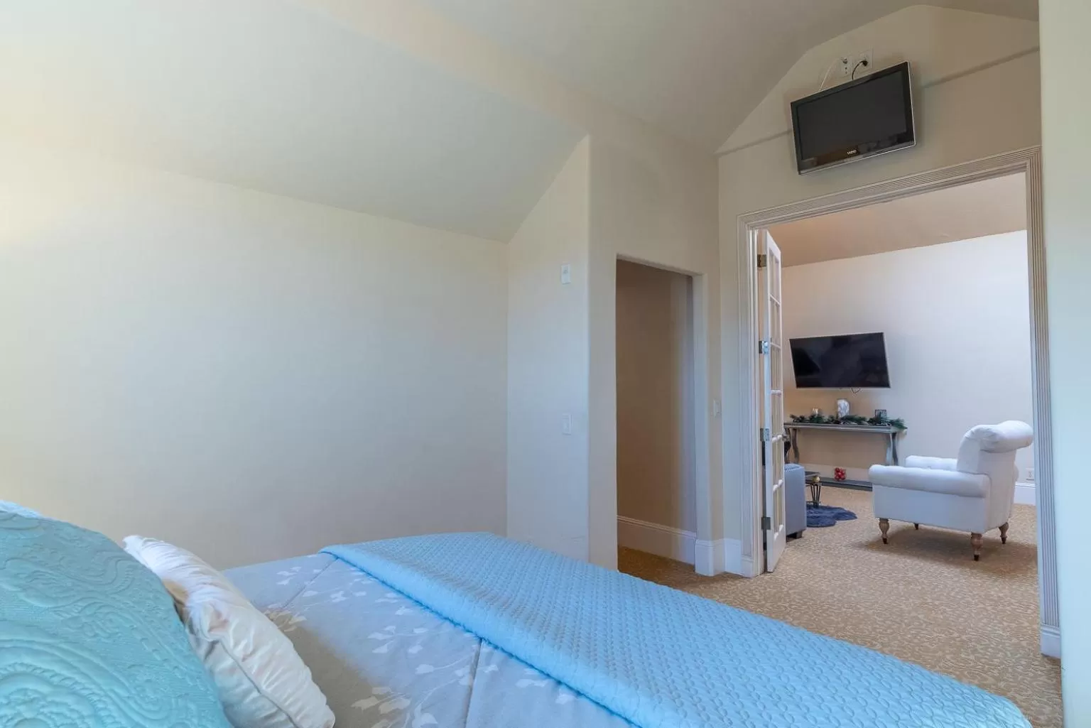 Bed in Chateau Coralini