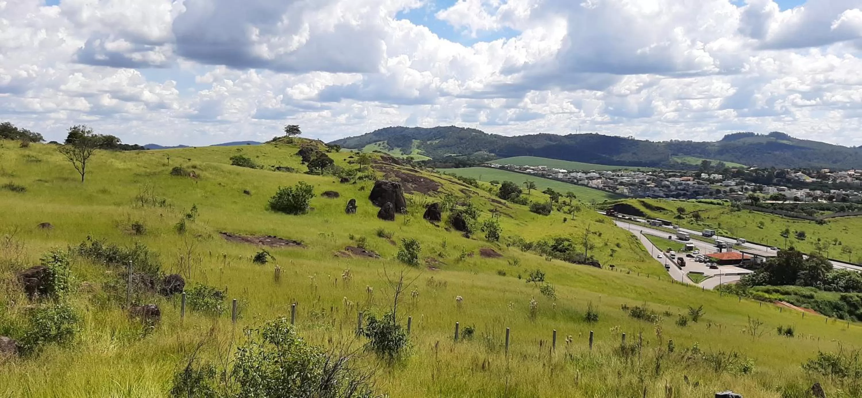 Mountain view in Green It Motel & Hotel