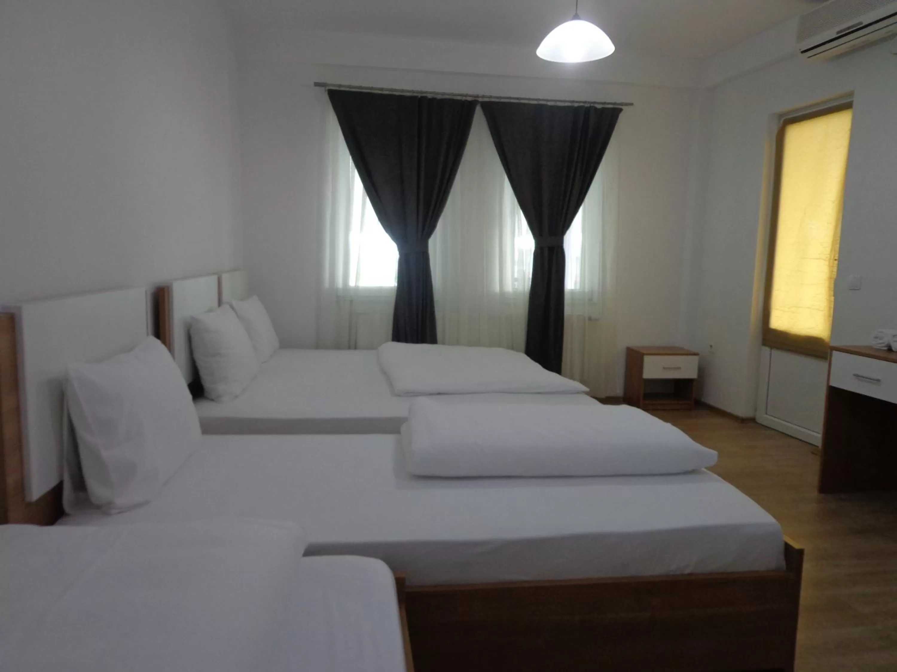 Street view, Bed in Hotel Rio