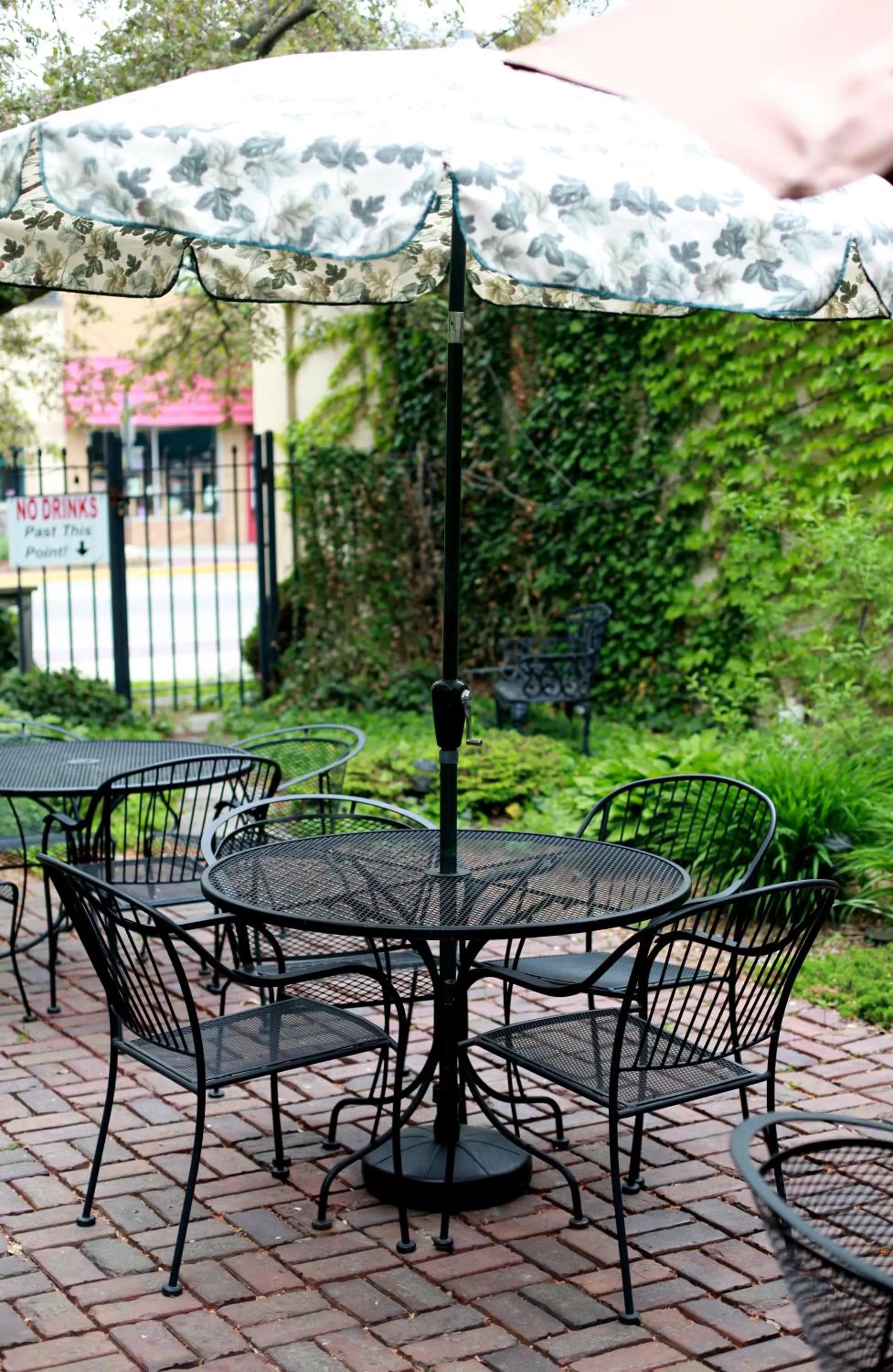 Patio in The Winter Inn