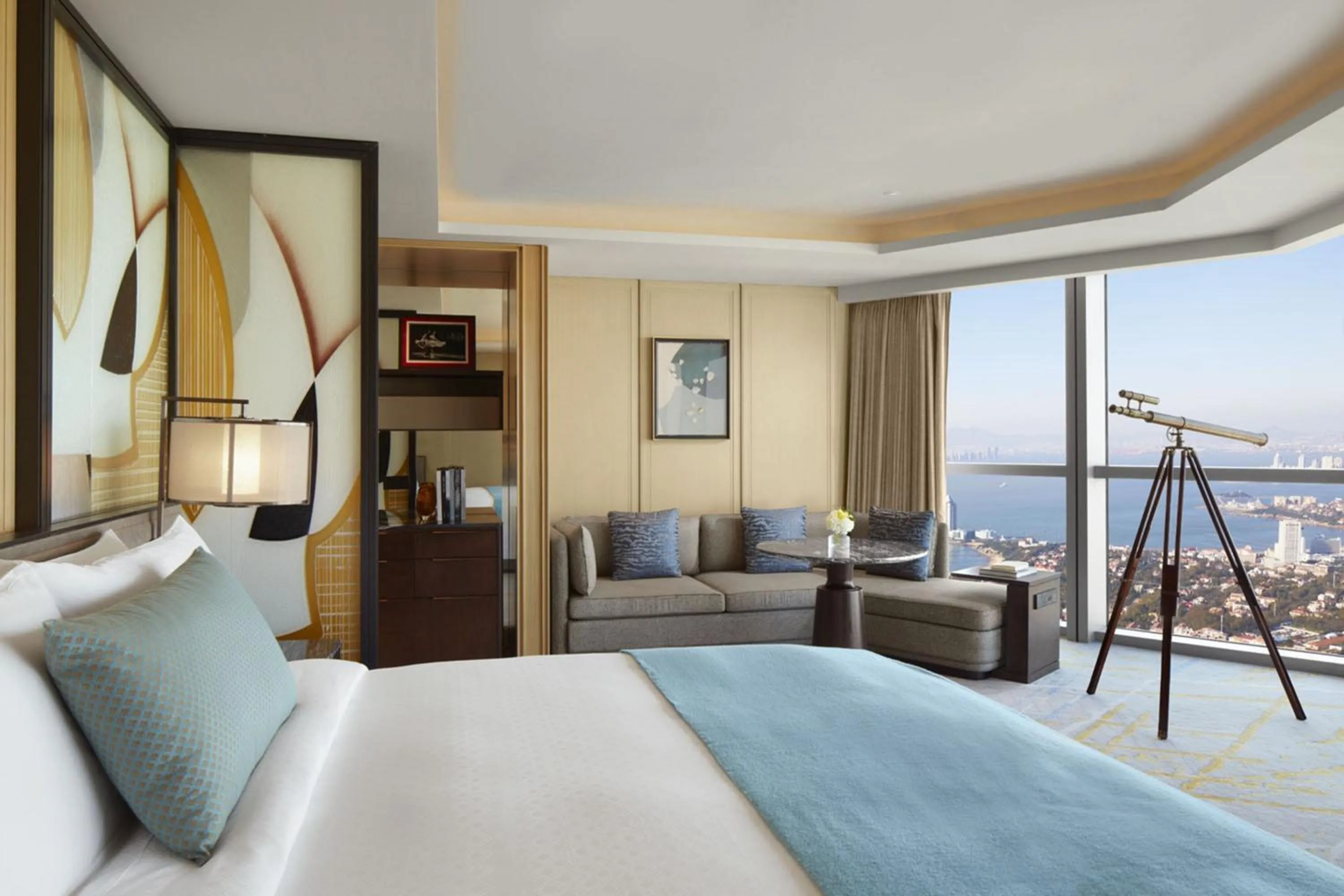 Bedroom, Bed in The St. Regis Qingdao