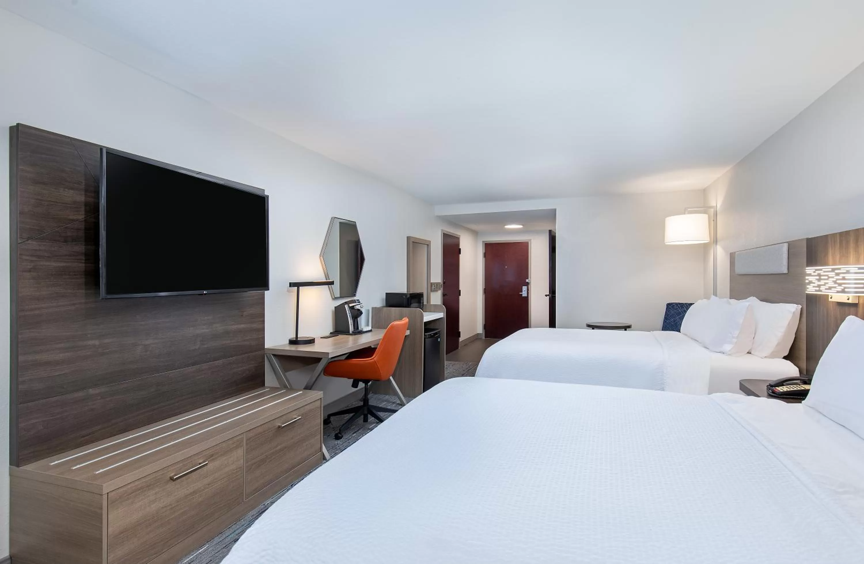 Bedroom, Bed in Holiday Inn Express Savannah South I-95 Richmond Hill by IHG