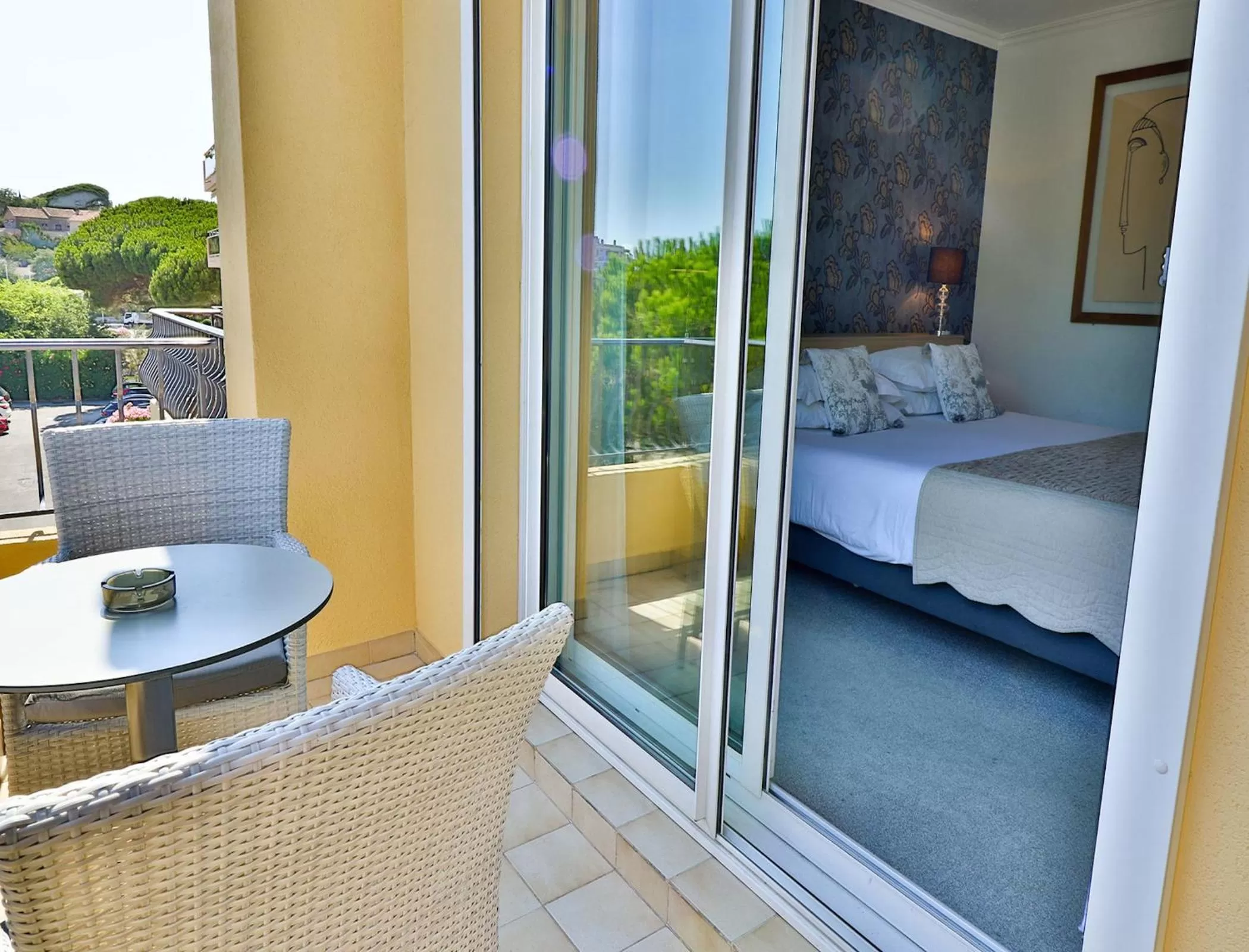 Balcony/Terrace, Bed in Le Petit Prince