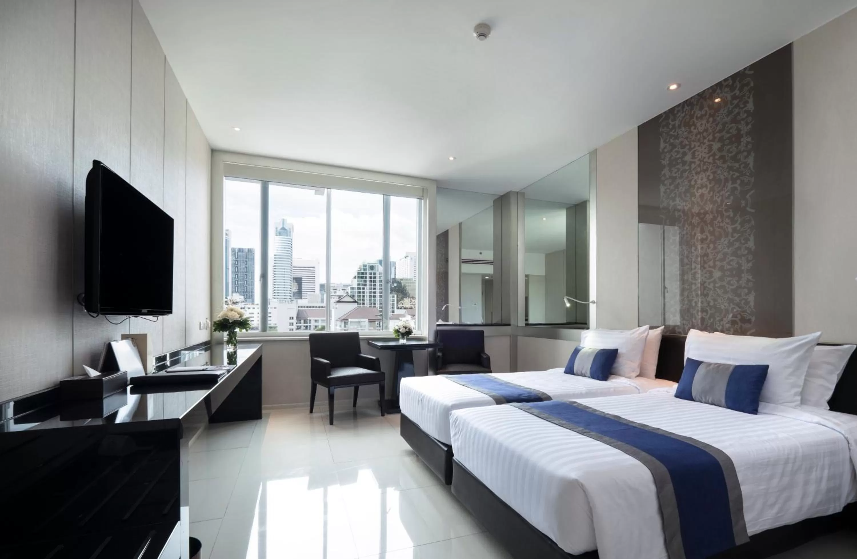 Photo of the whole room, Bed in Mandarin Hotel Managed by Centre Point