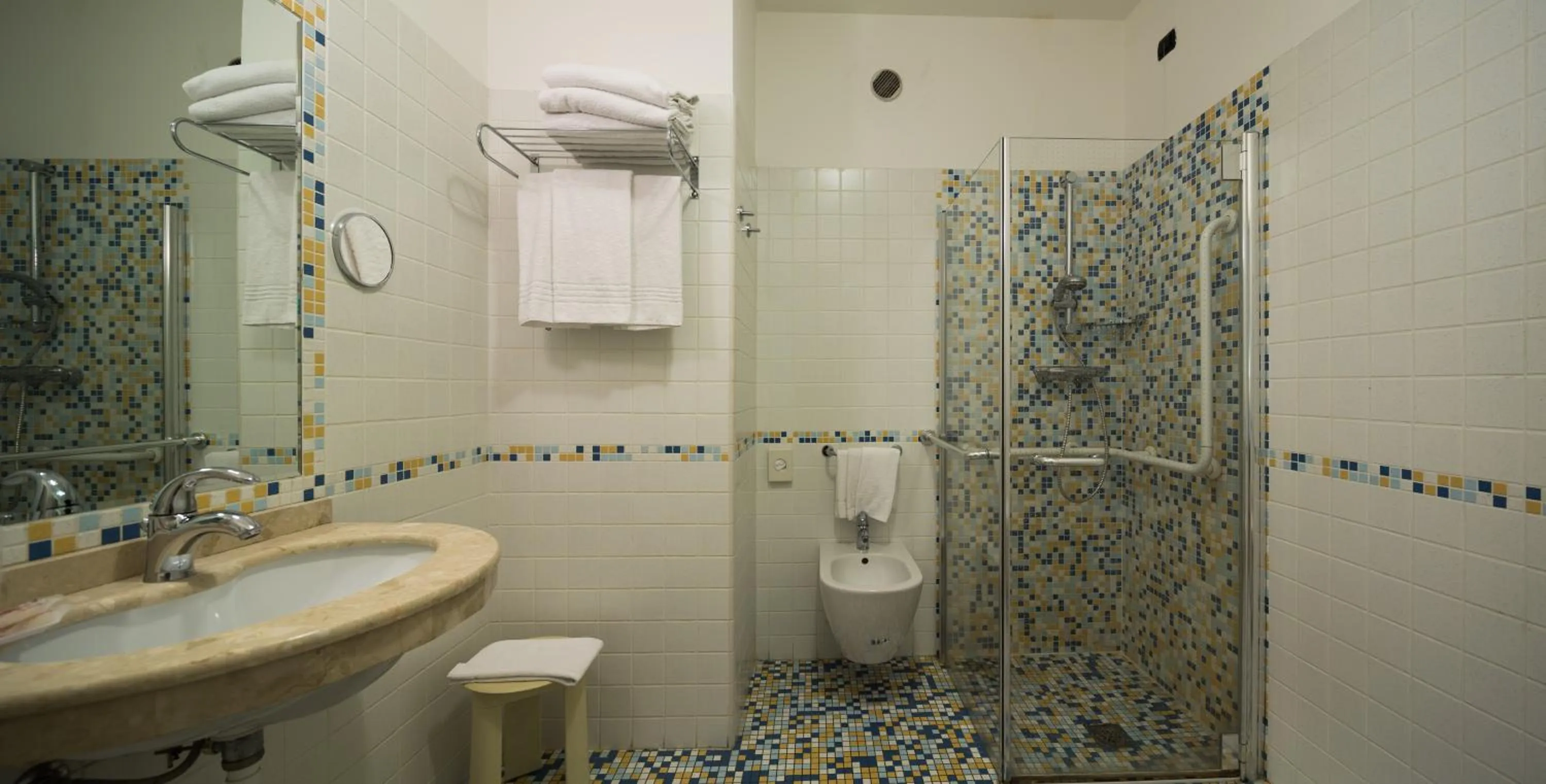 Family Room (2 Adults + 2 Children) in Hotel Brandoli