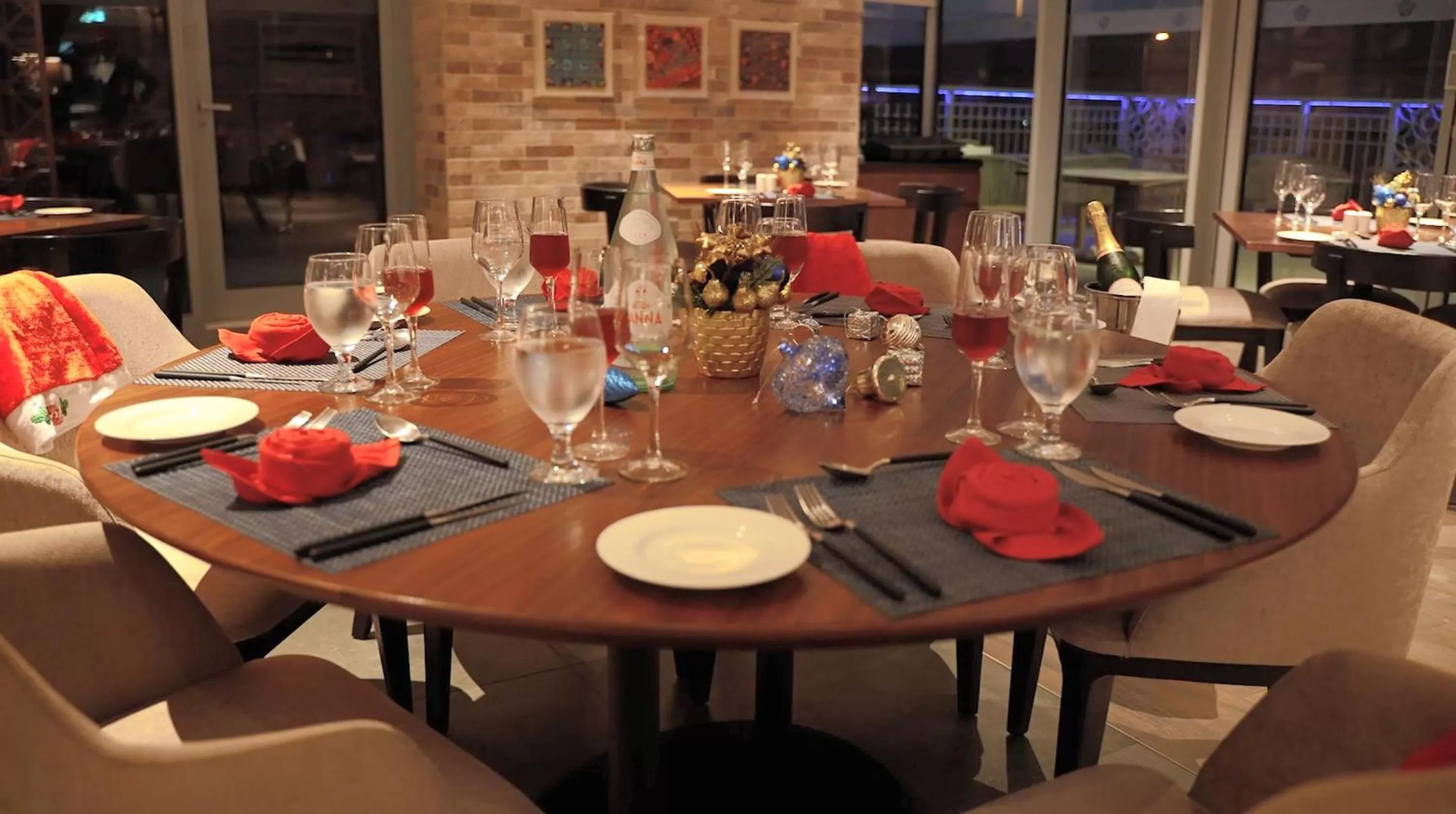 Restaurant/Places to Eat in Wyndham Dubai Deira