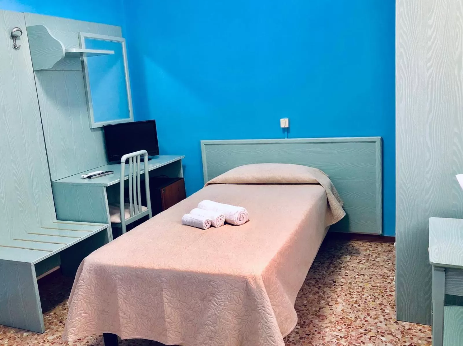 Bed in Hotel Primarosa