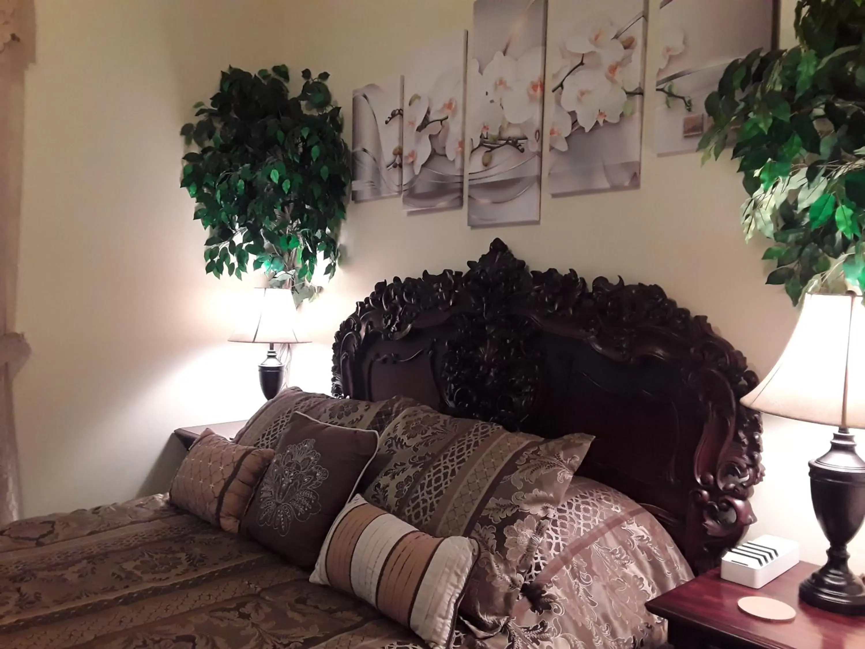 Cozy Cottage in Lions Gate Manor Cozy Cottage in Lions Gate Manor