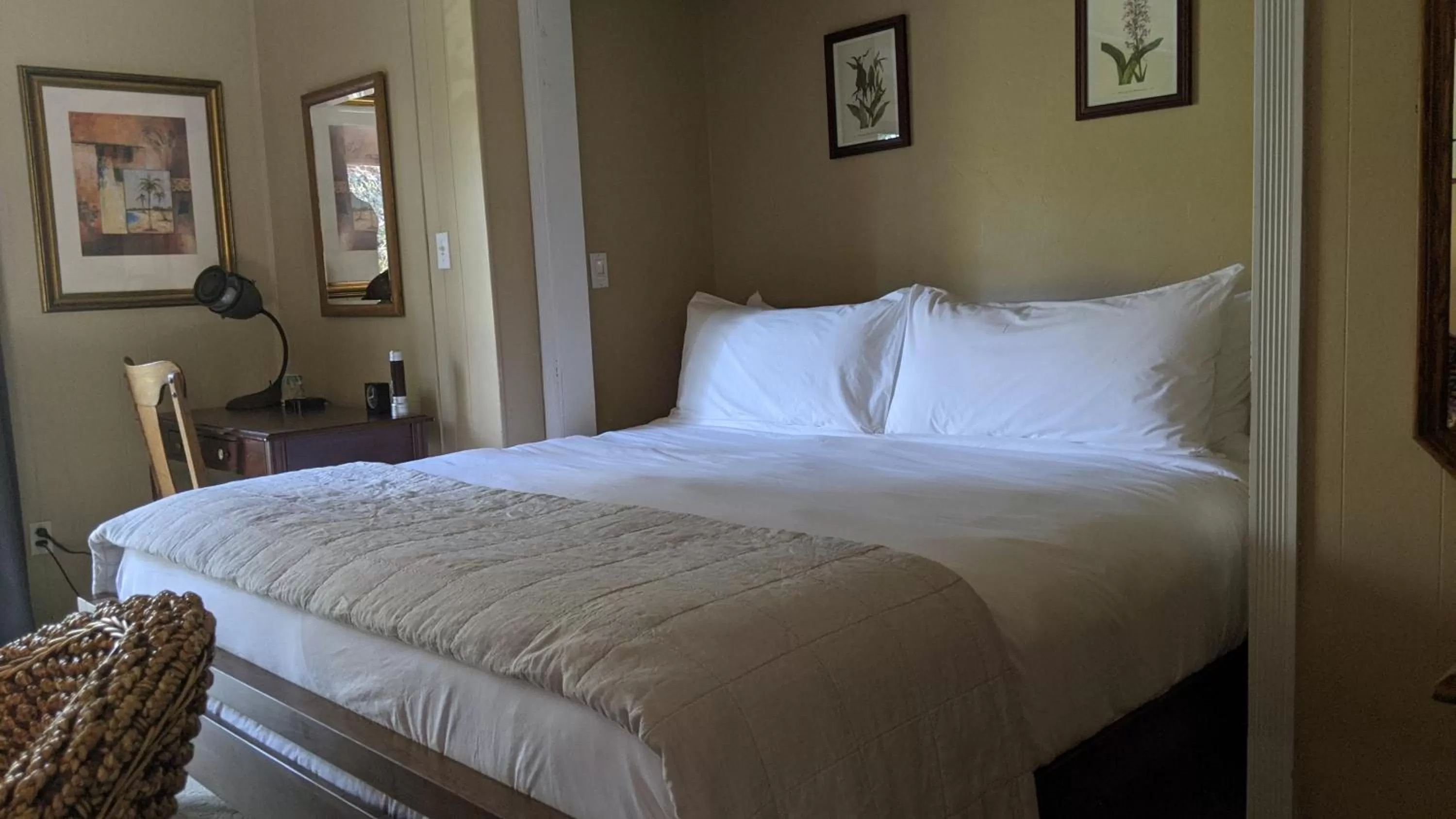 Mine and Farm, The Inn at Guerneville, CA