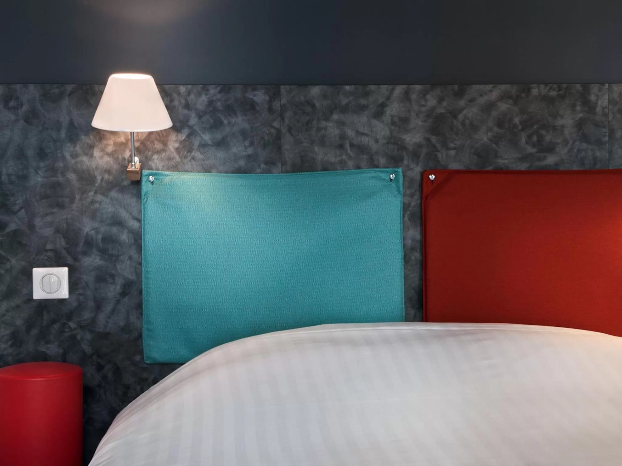 Bed in Hôtel des Métallos