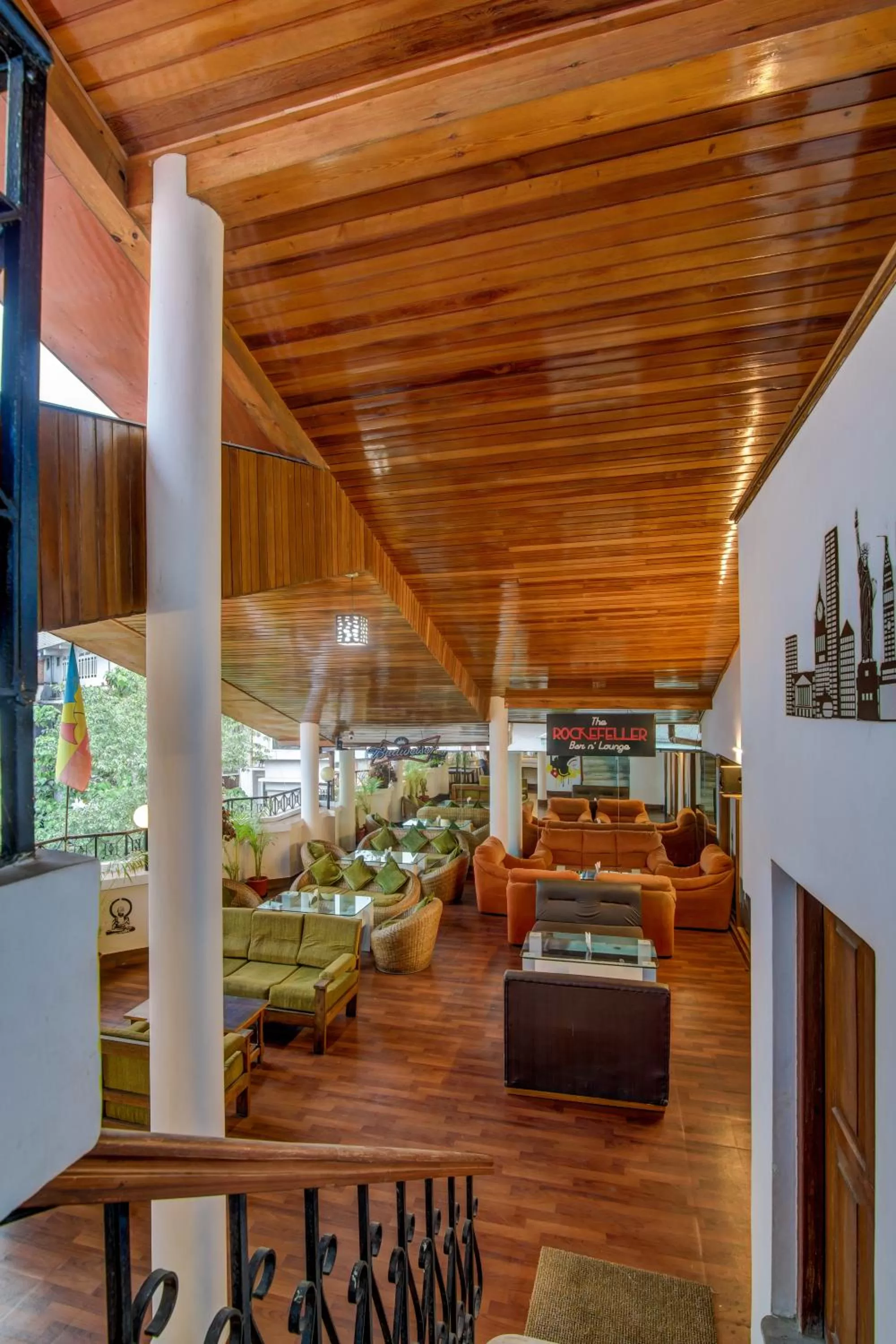 Lounge or bar in Muscatel Yavachi - 400 Mts from MG Marg