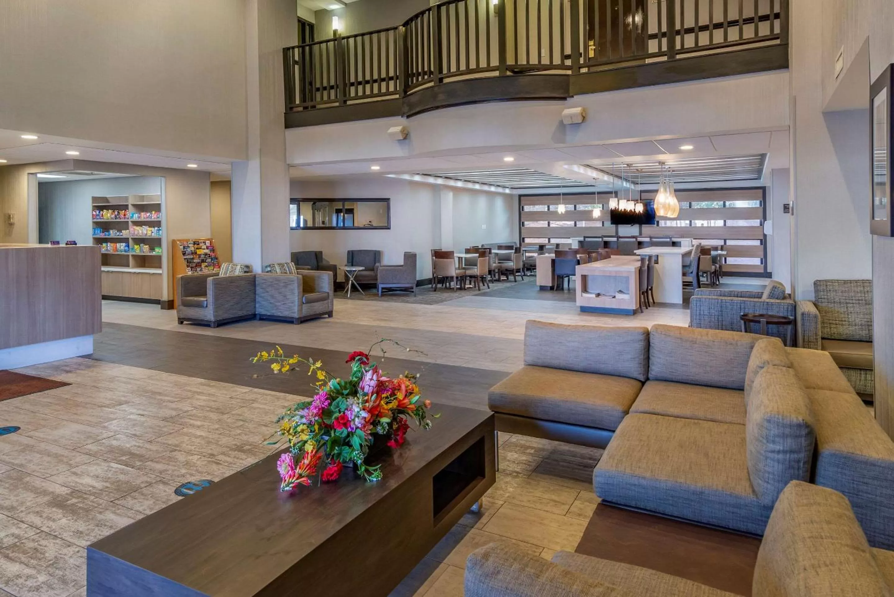 Lobby or reception in Comfort Suites Alpharetta-Roswell - Atlanta Area