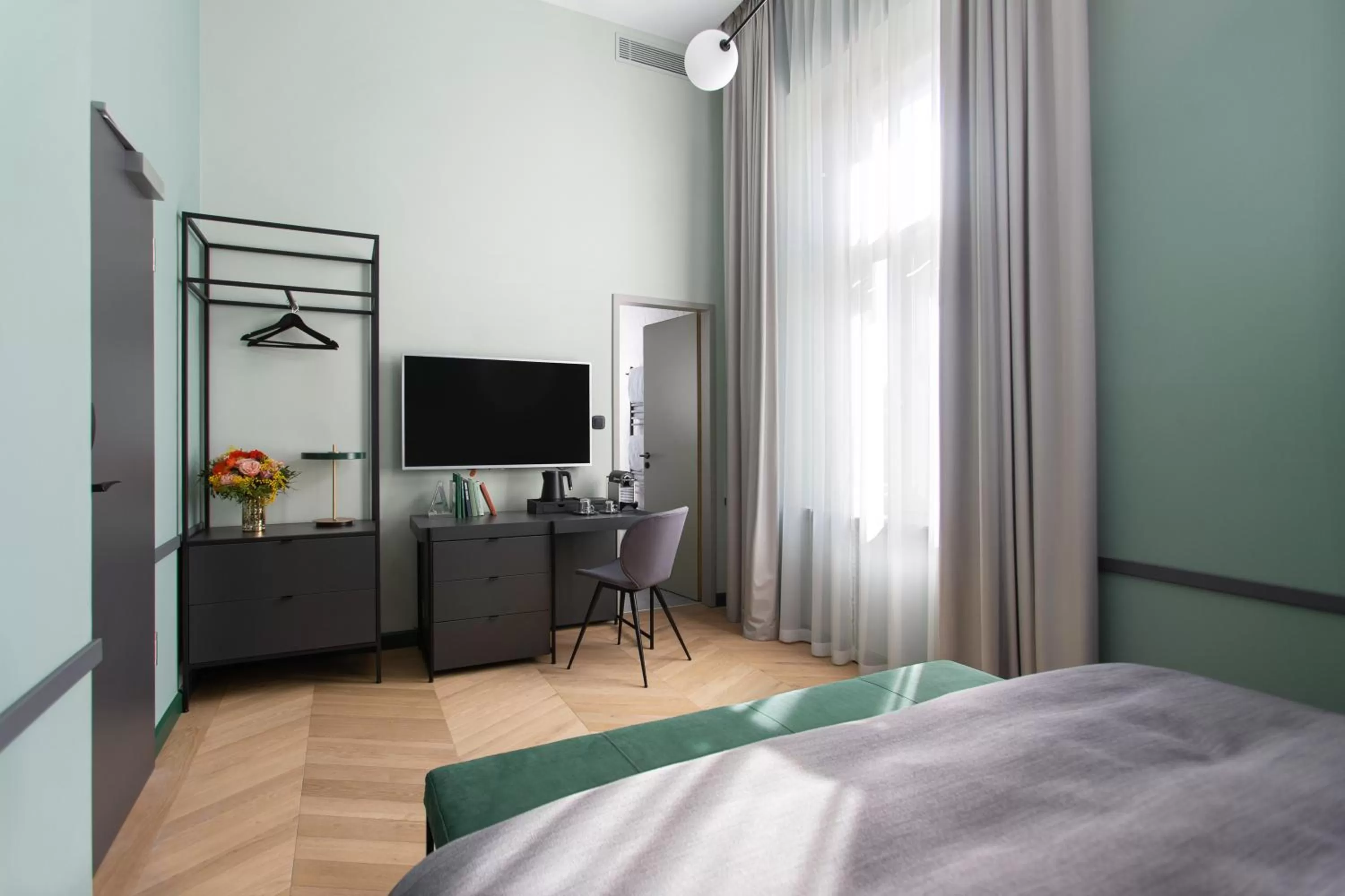 Bedroom, Bed in Alice Hotel