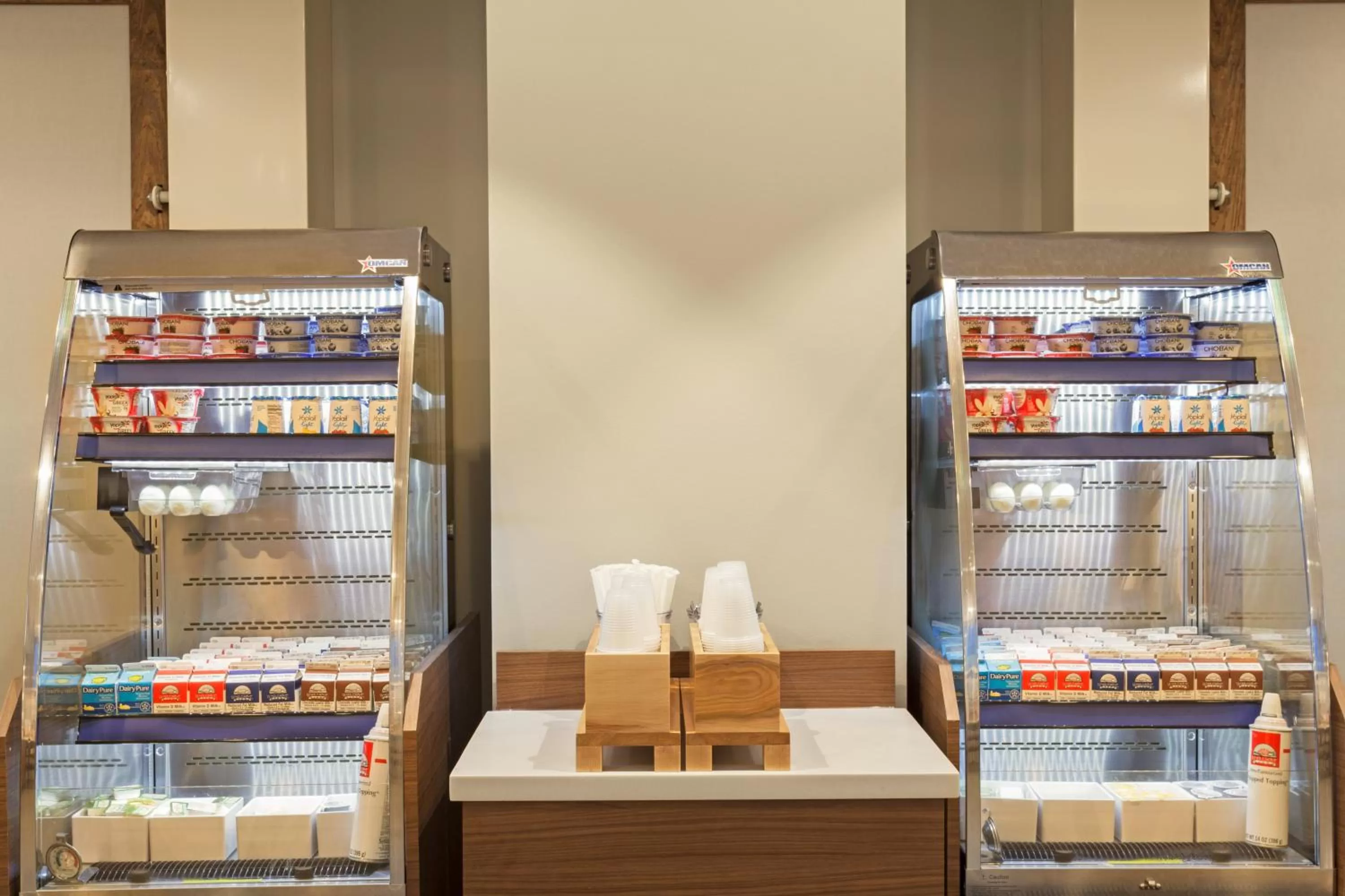 Breakfast in Holiday Inn Express & Suites Panama City Beach - Beachfront by IHG