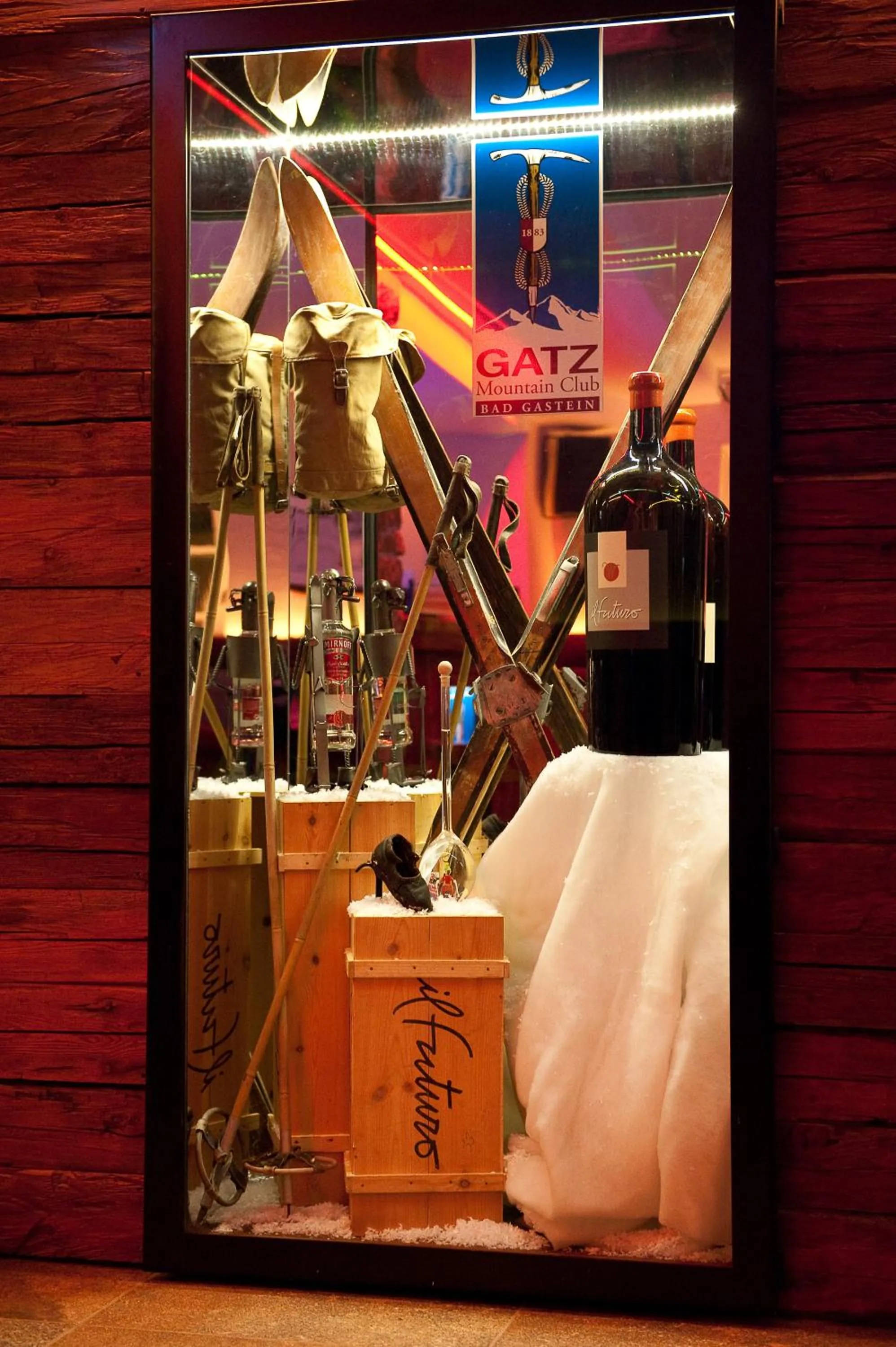 Nightclub / DJ in Hotel Gisela