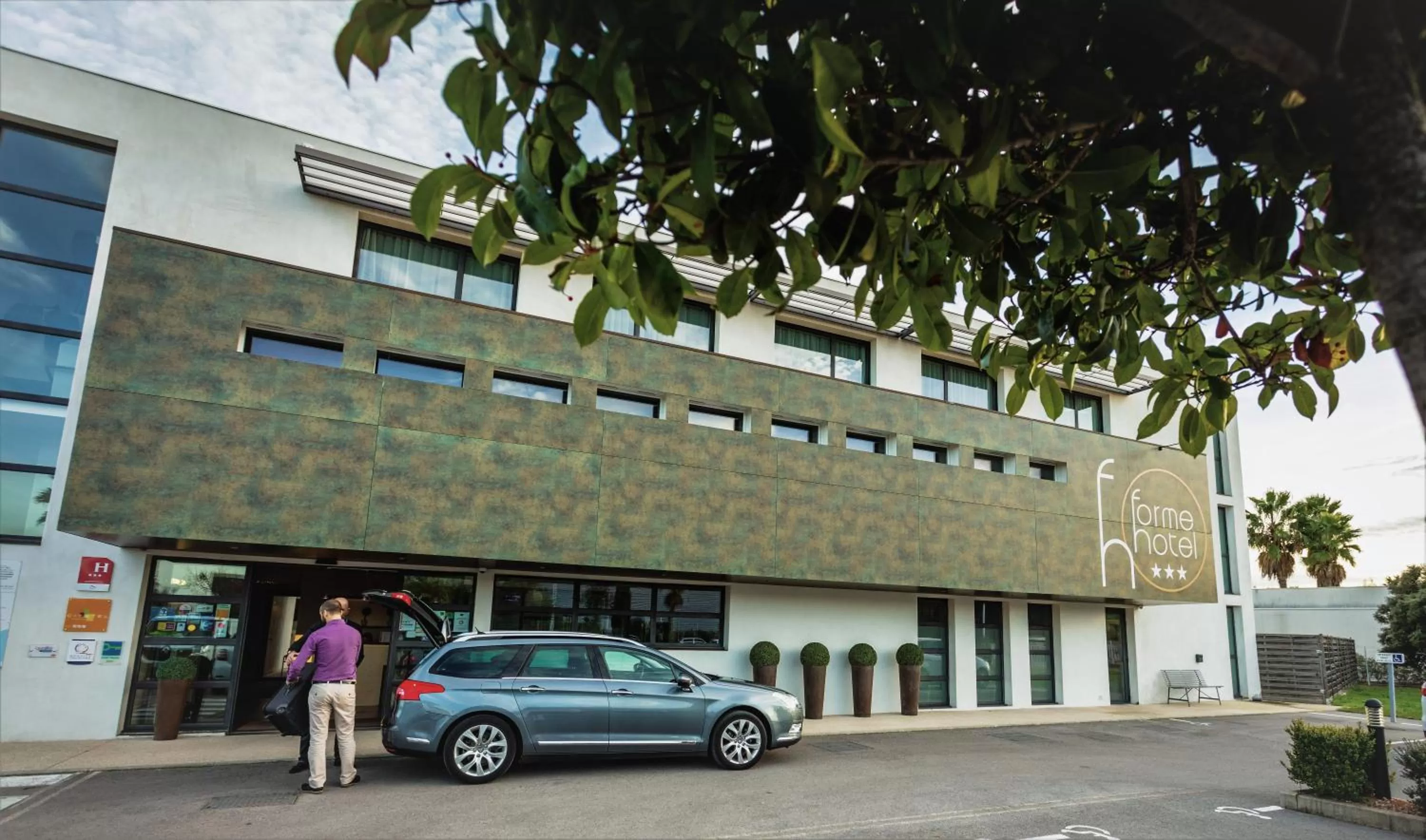 Facade/entrance in Forme-hotel & Spa Montpellier Sud-Est - Parc Expositions - Arena