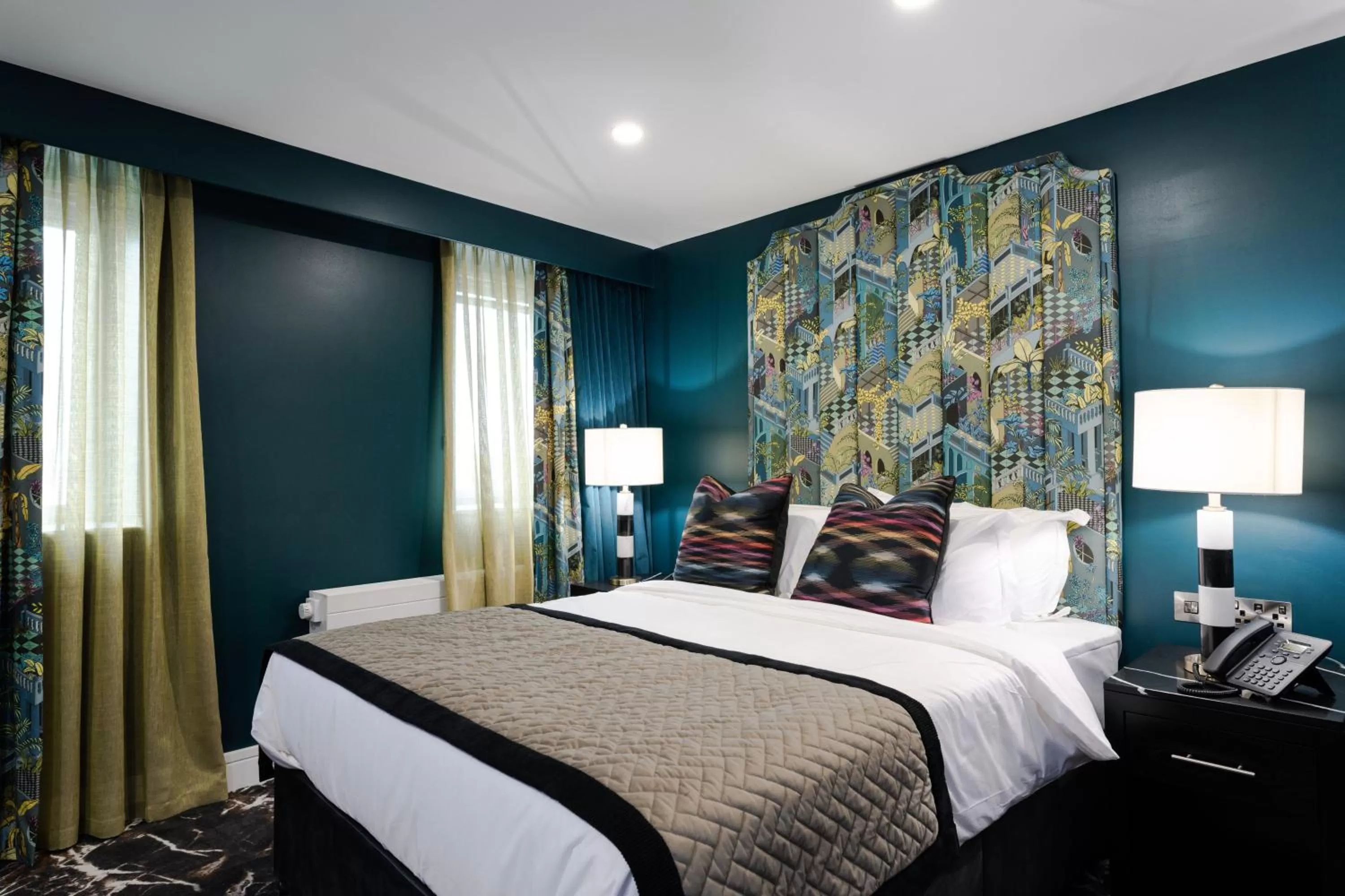 Bedroom, Bed in Elephant Rock Hotel