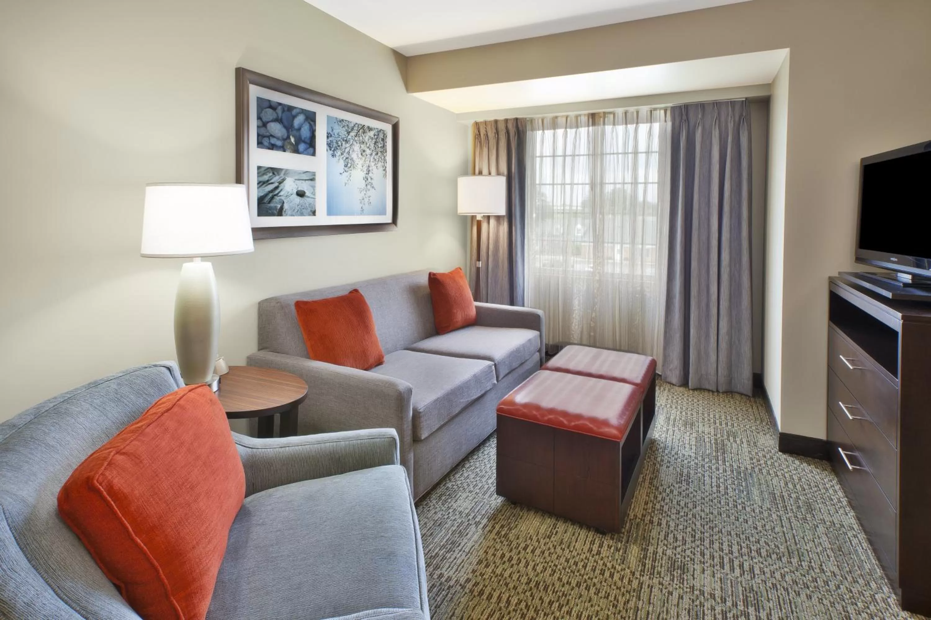 Photo of the whole room in Staybridge Suites Cleveland Mayfield Heights Beachwood by IHG