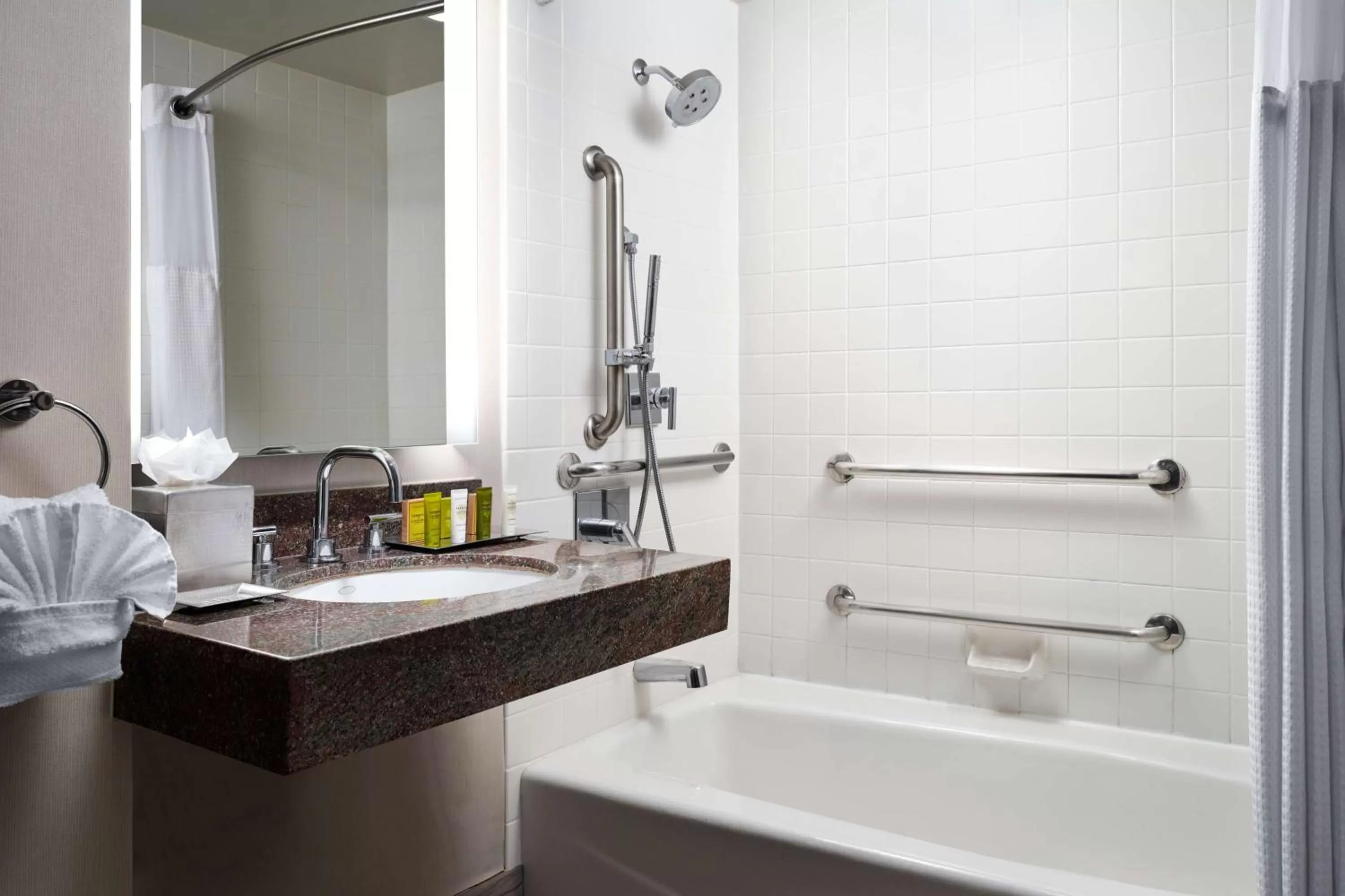 Bathroom in Hilton Long Beach Hotel